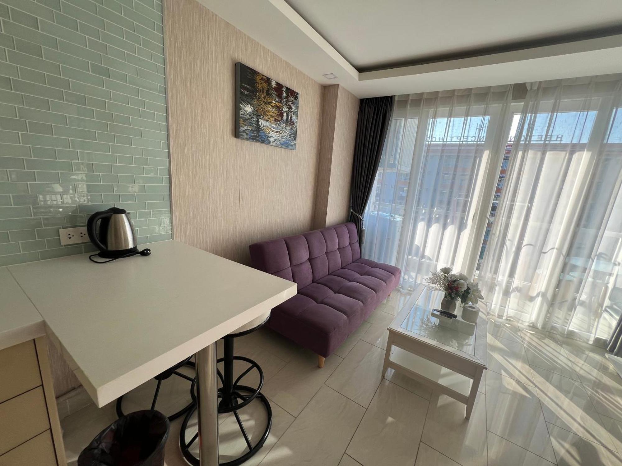 秘狗公寓grand Avenue Apartment Pattaya
