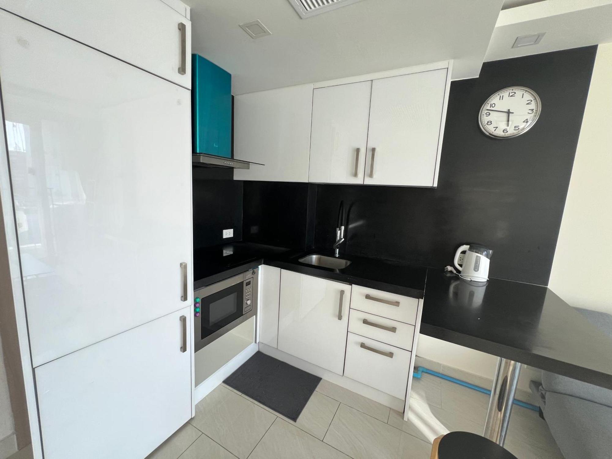 秘狗公寓grand Avenue Apartment Pattaya