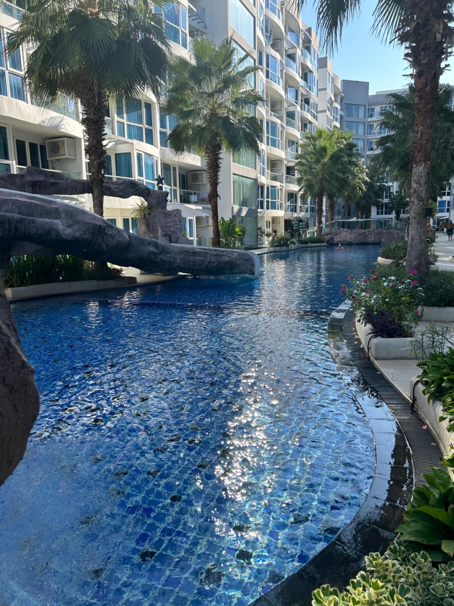秘狗公寓grand Avenue Apartment Pattaya