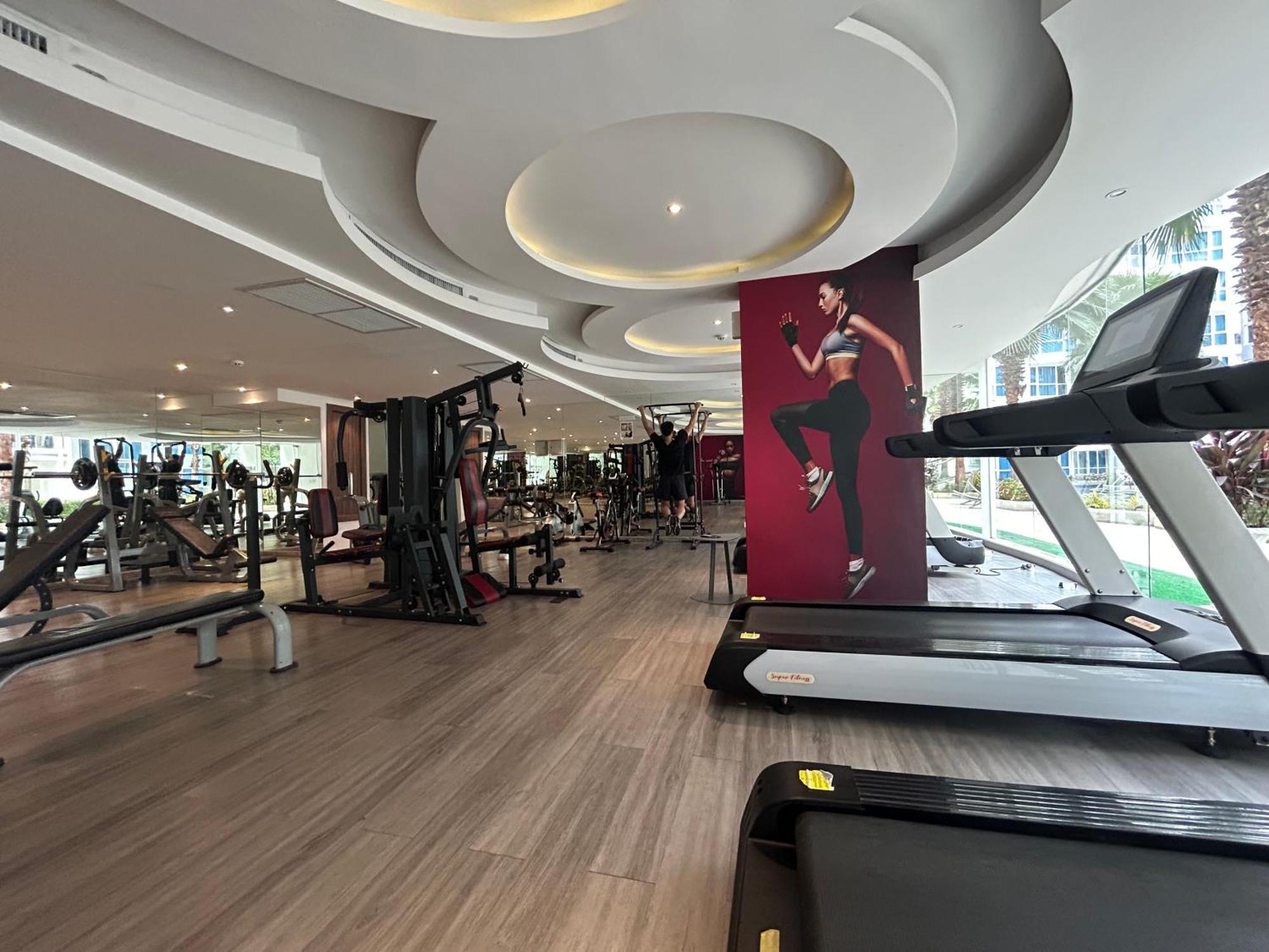秘狗公寓grand Avenue * Pattaya