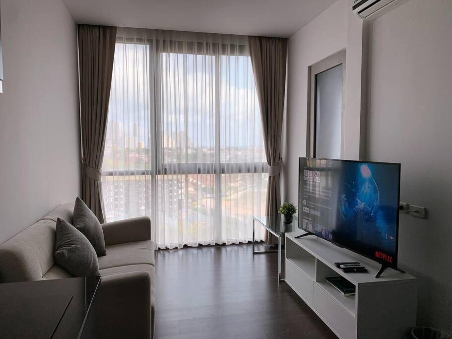 Infinity Pool At Posh * Pattaya