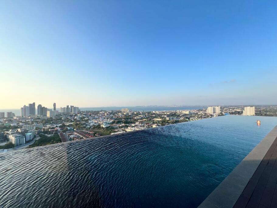 Apartment Infinity Pool At Posh