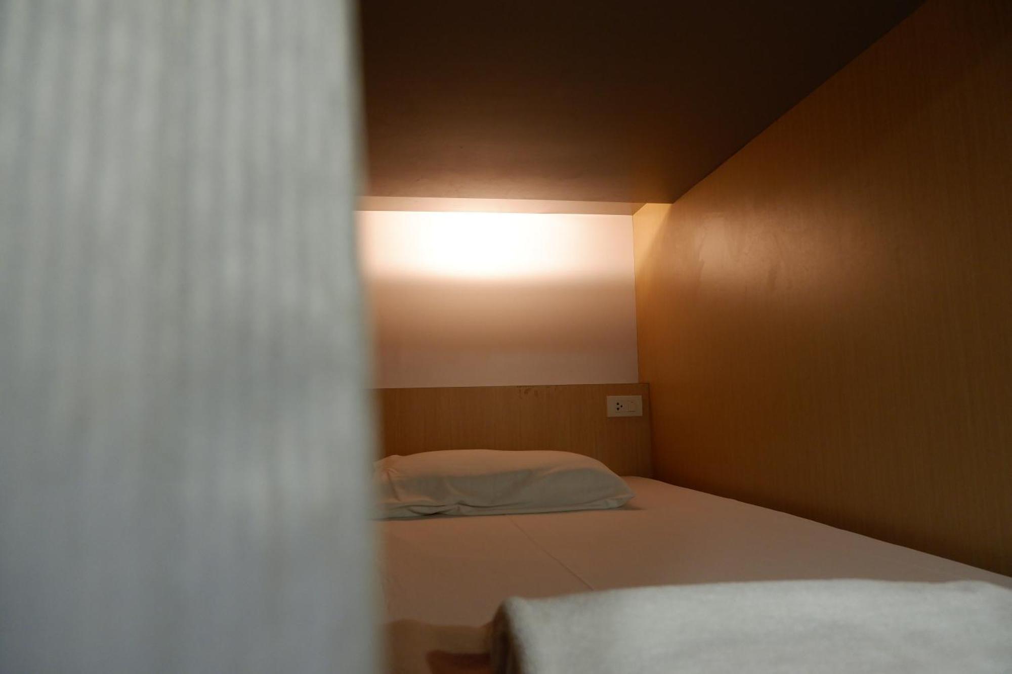 18 Coins Cafe&hostel Pattaya
