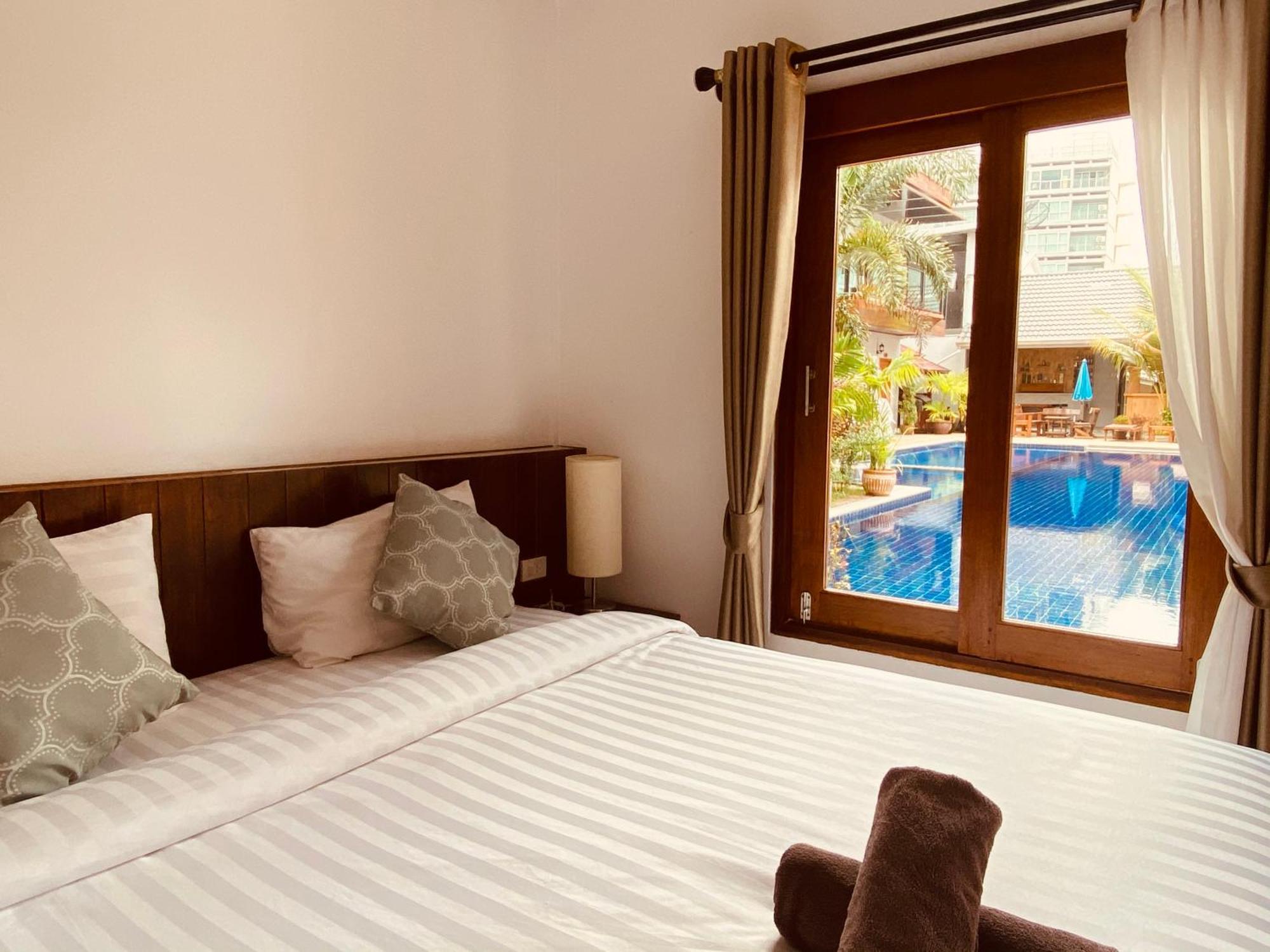 Paradise Land Hotel 3*