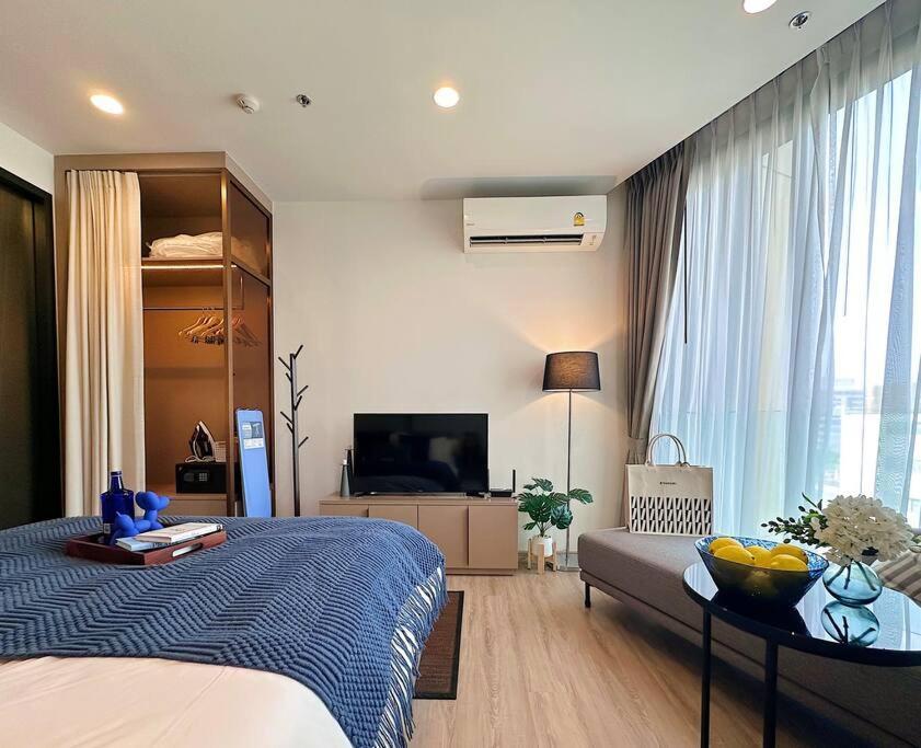 Private In Near Festival #77