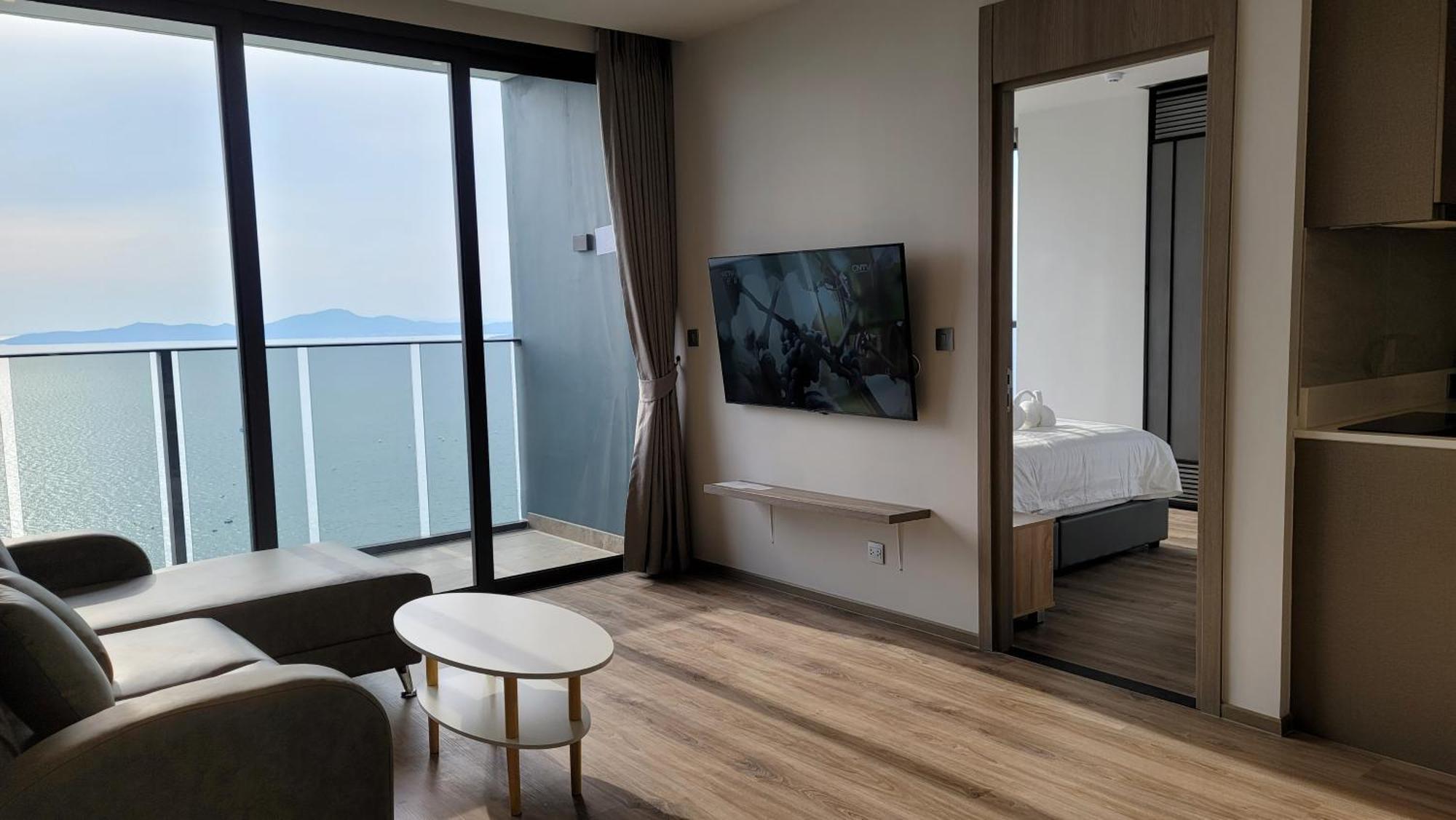 Apartment Andromeda By Feng