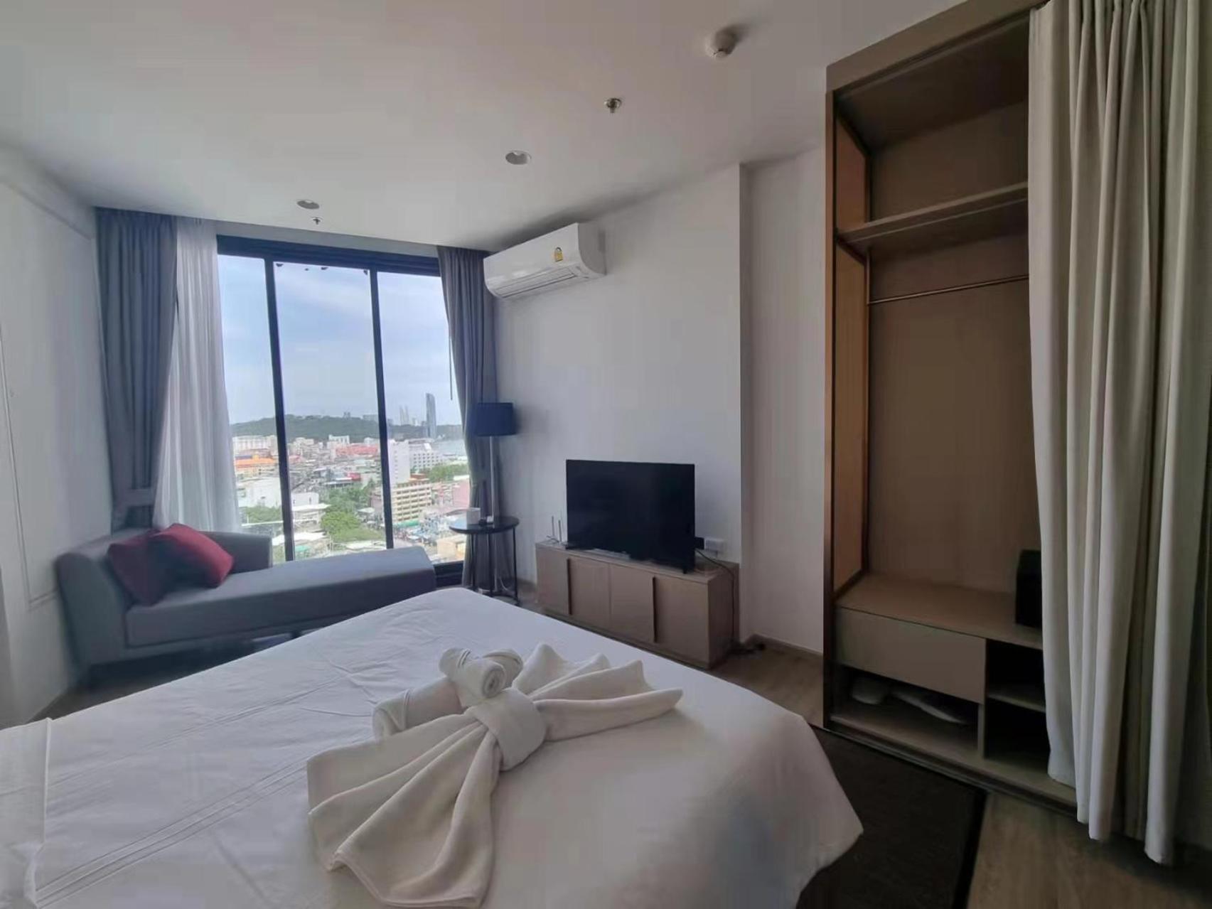 Edge芭提雅豪华公寓 单卧室套房 海滩商场步行几分钟 Apartment