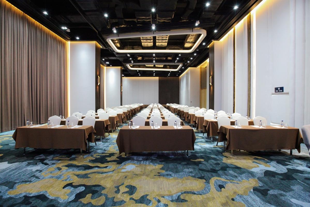 Brighton Grand & Convention 5*
