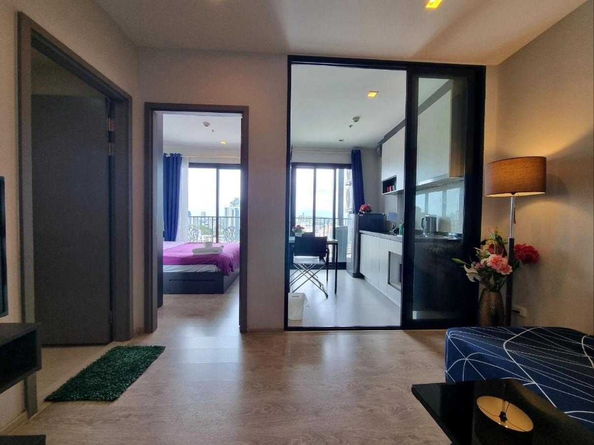 Apartment The Base Center Of Rooftop Swimming Pool Pattaya