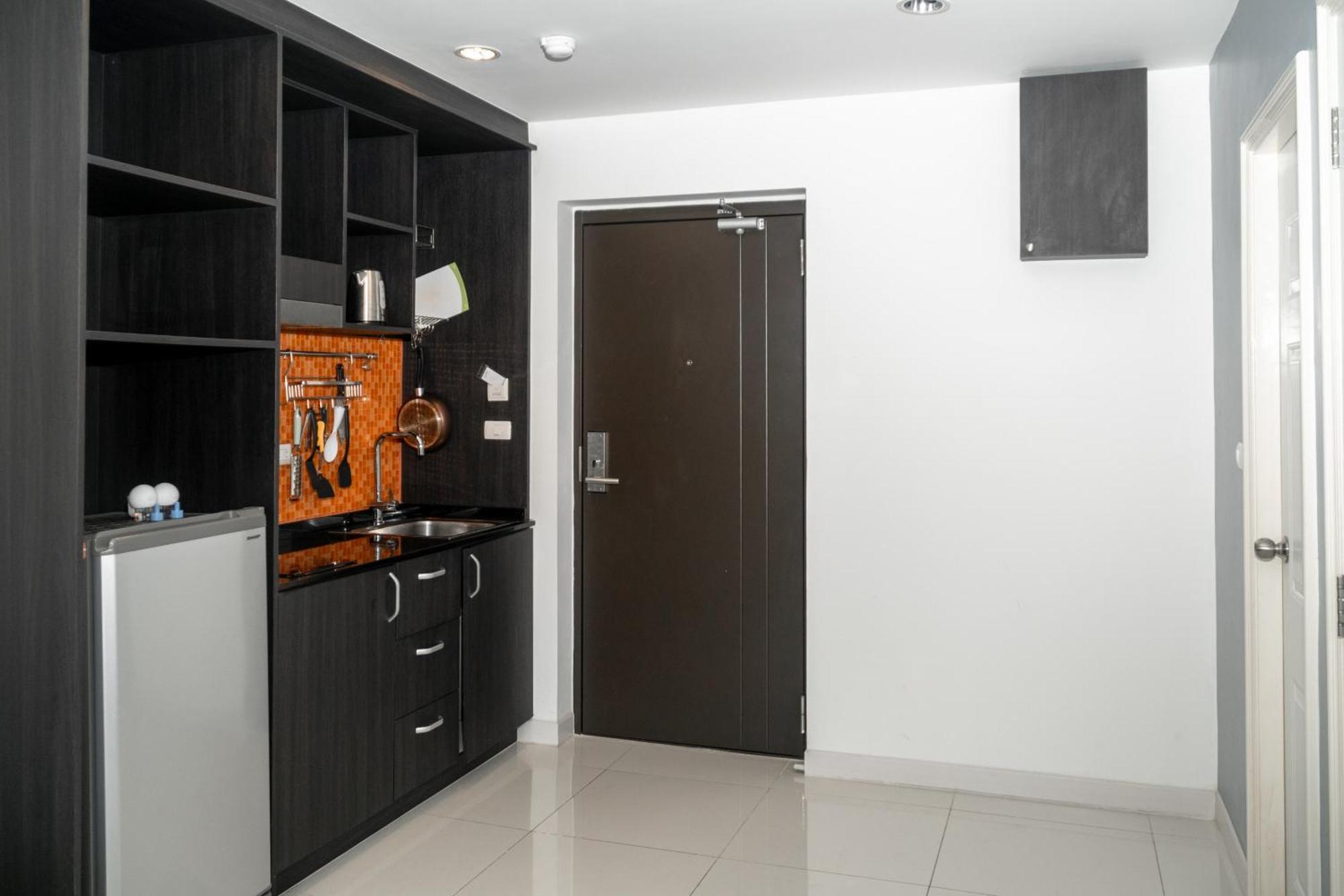 New Nordic Club 3 By Apartwell