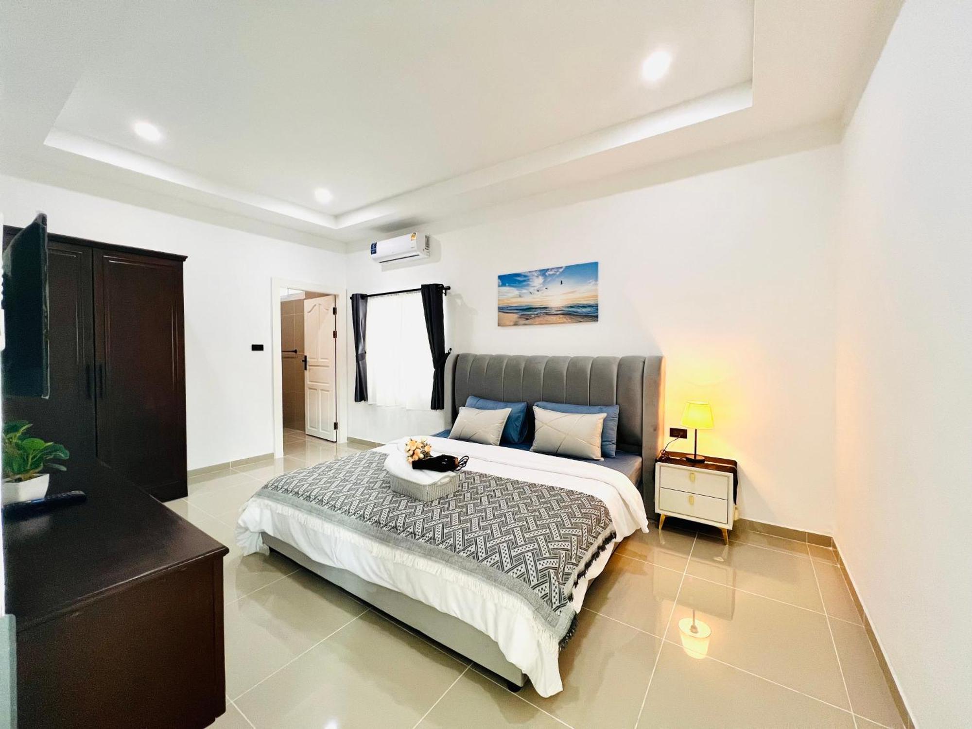 Cityhouse-roses,private Pool With Jacuzzi,near Walking Street Villa