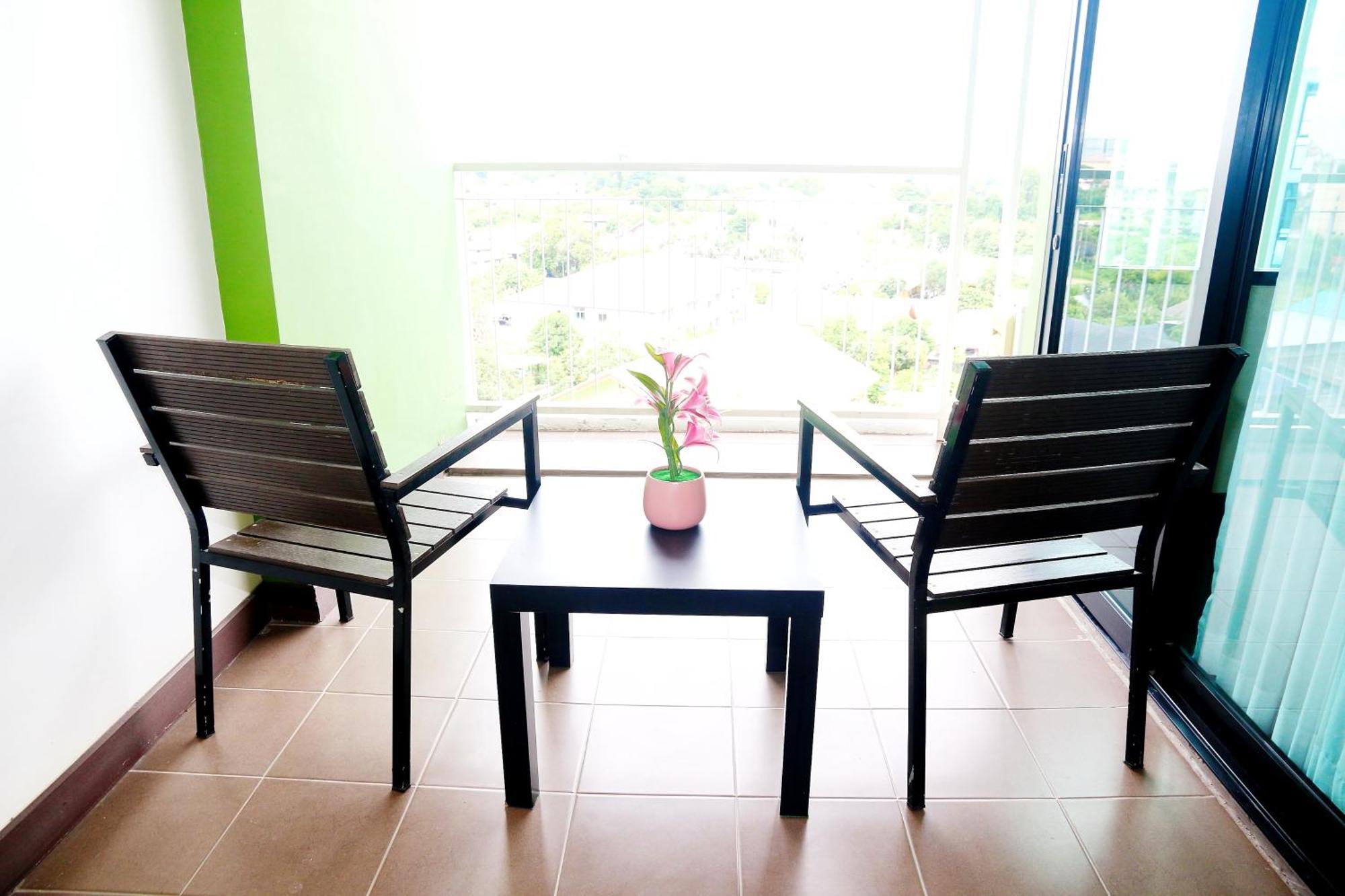 Hotel Arthitaya Nature & Lakkhana Poolside Pattaya
