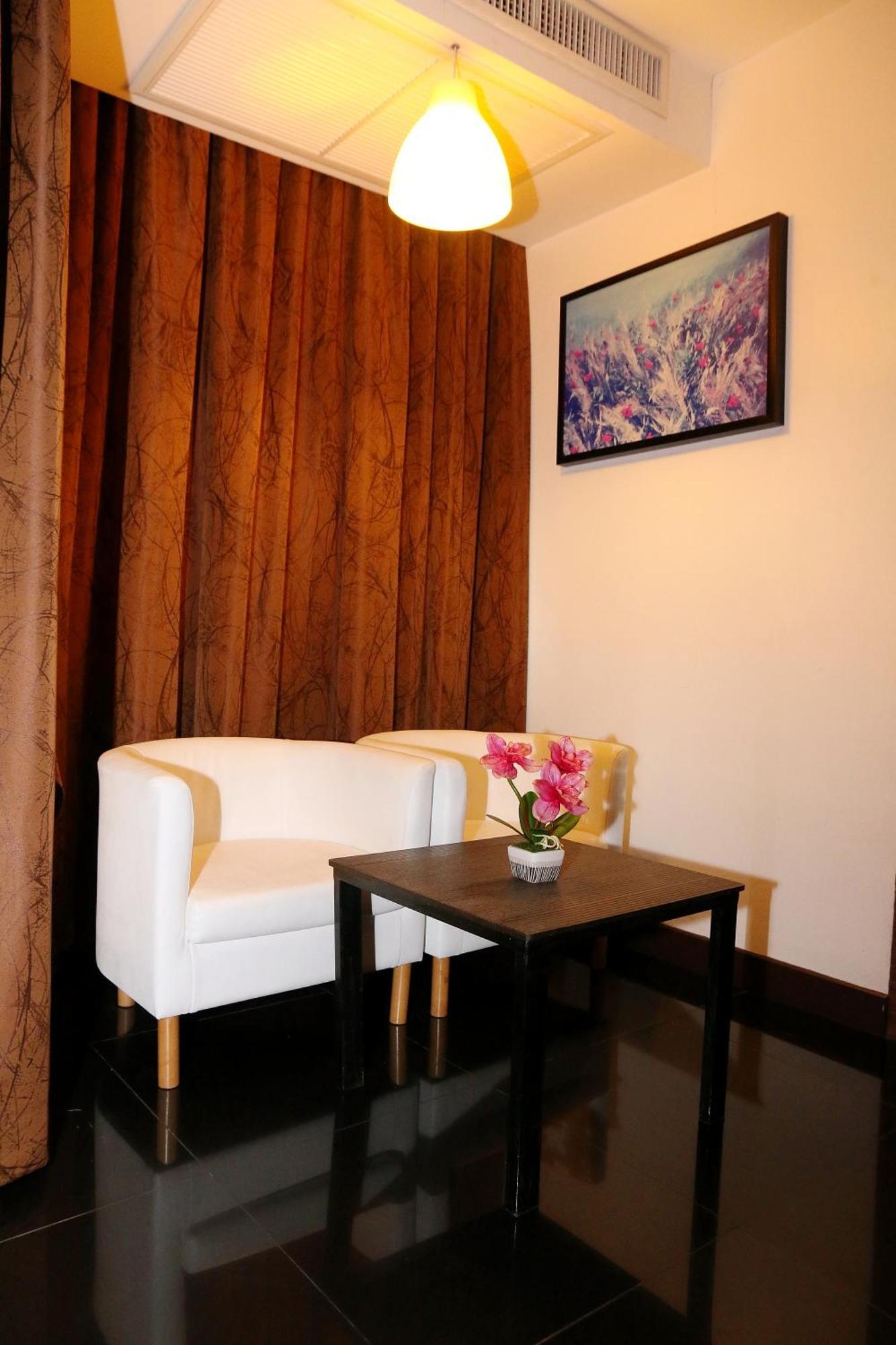 Arthitaya Nature & Lakkhana Poolside 5*