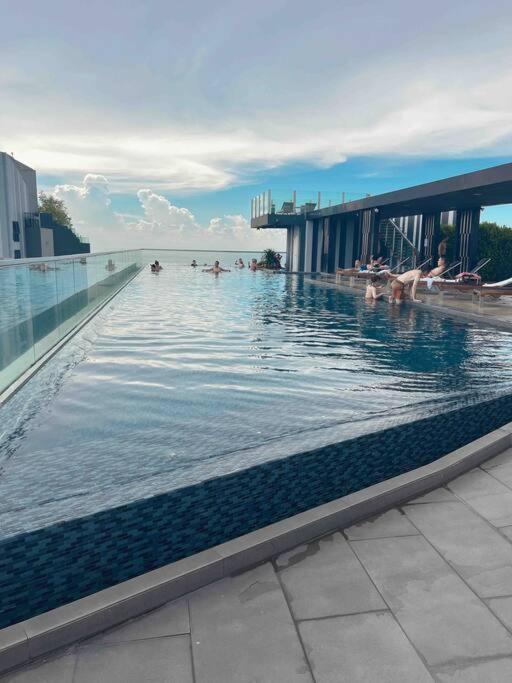 The Base By Ninne * Pattaya