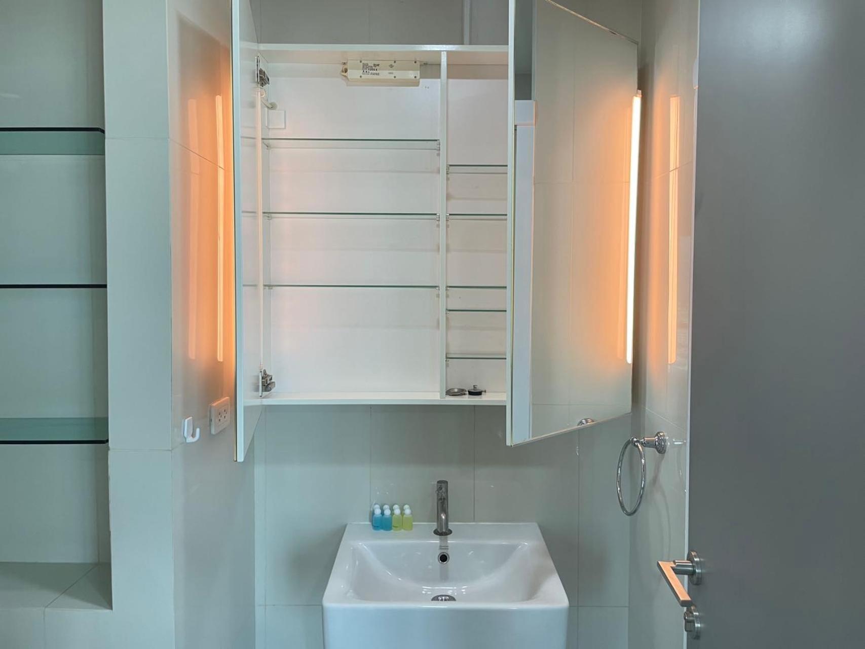 The Base Super Apartment *