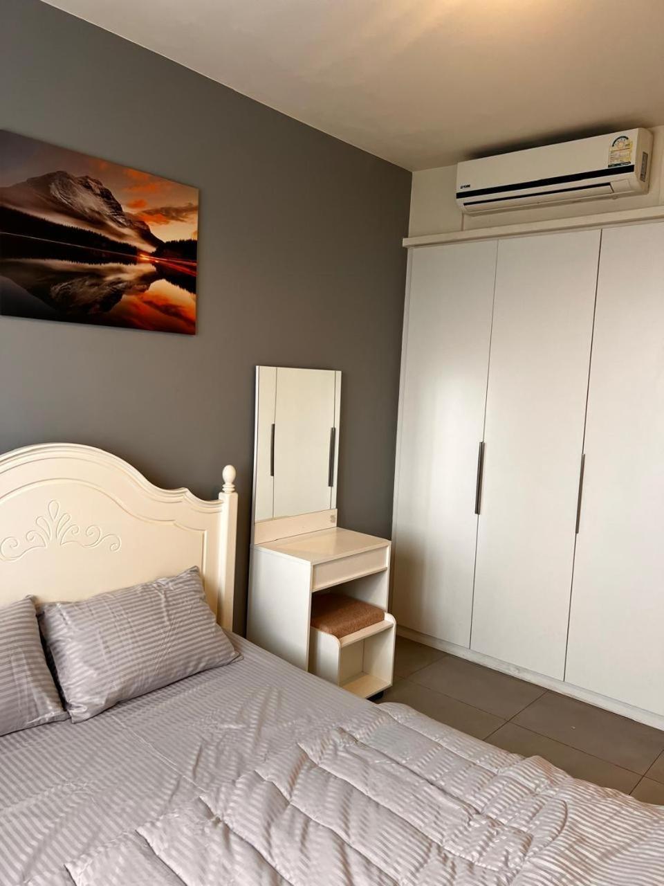 Luxurious High Floor With Great View Near Walking Street 32 Apartment Pattaya