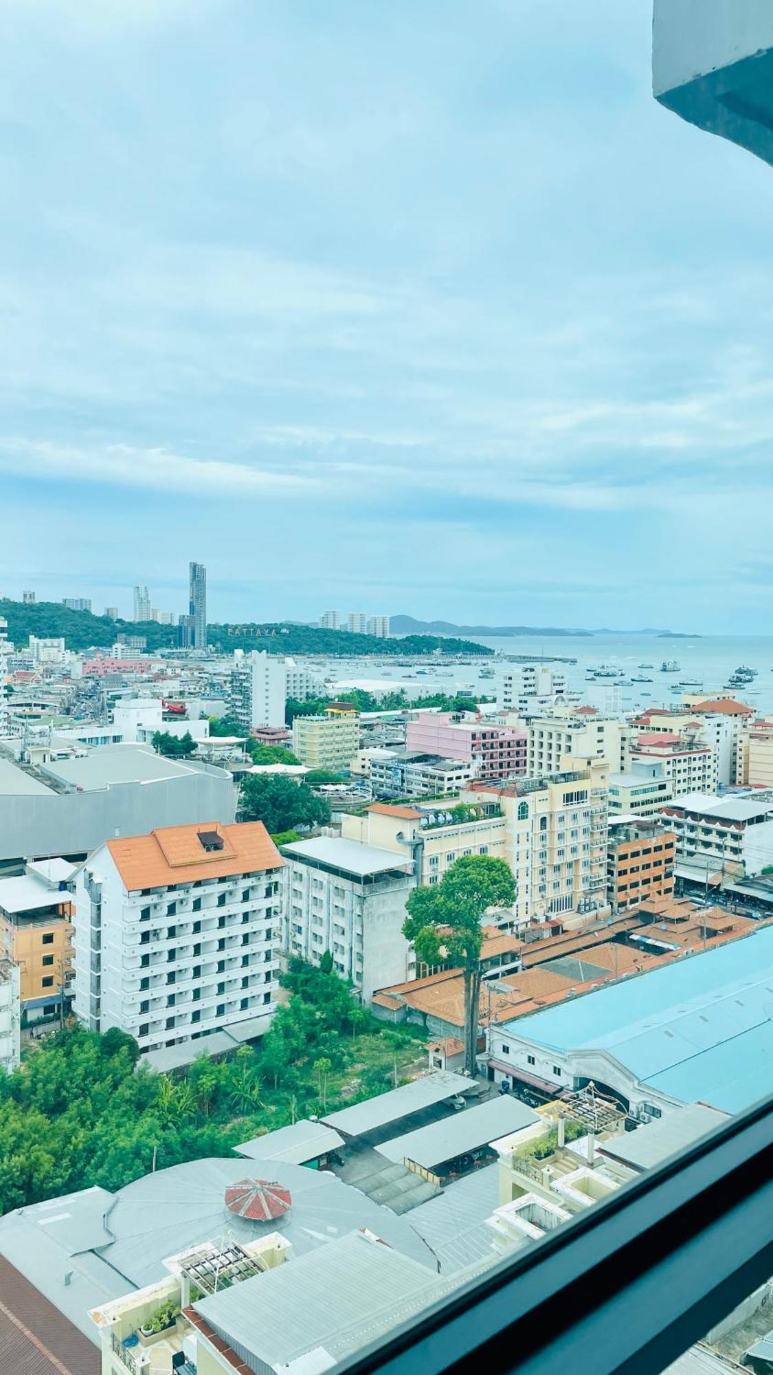 Apartment The Base By Numam 338 Pattaya