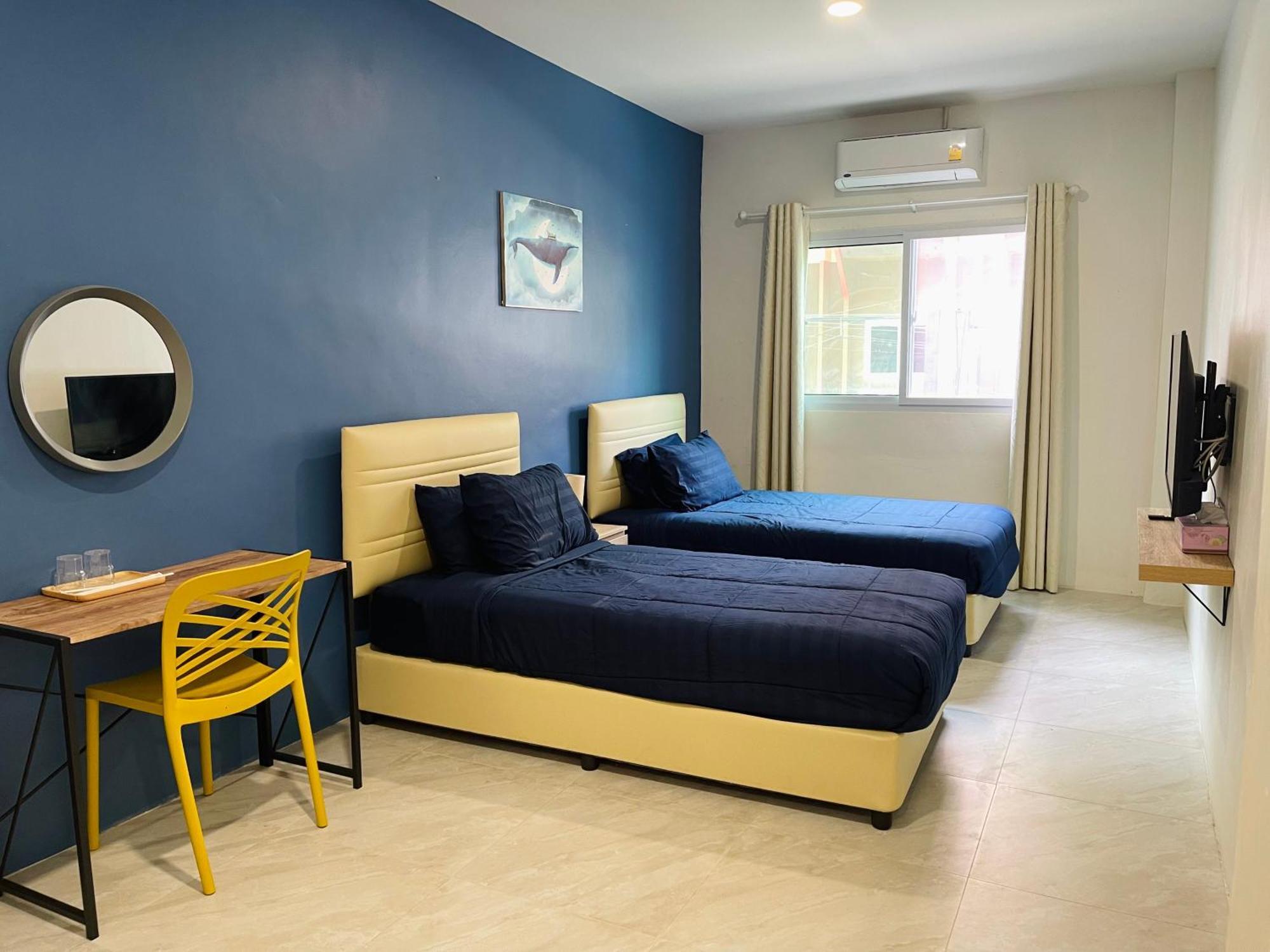 Blue Whale & Cafe * Pattaya