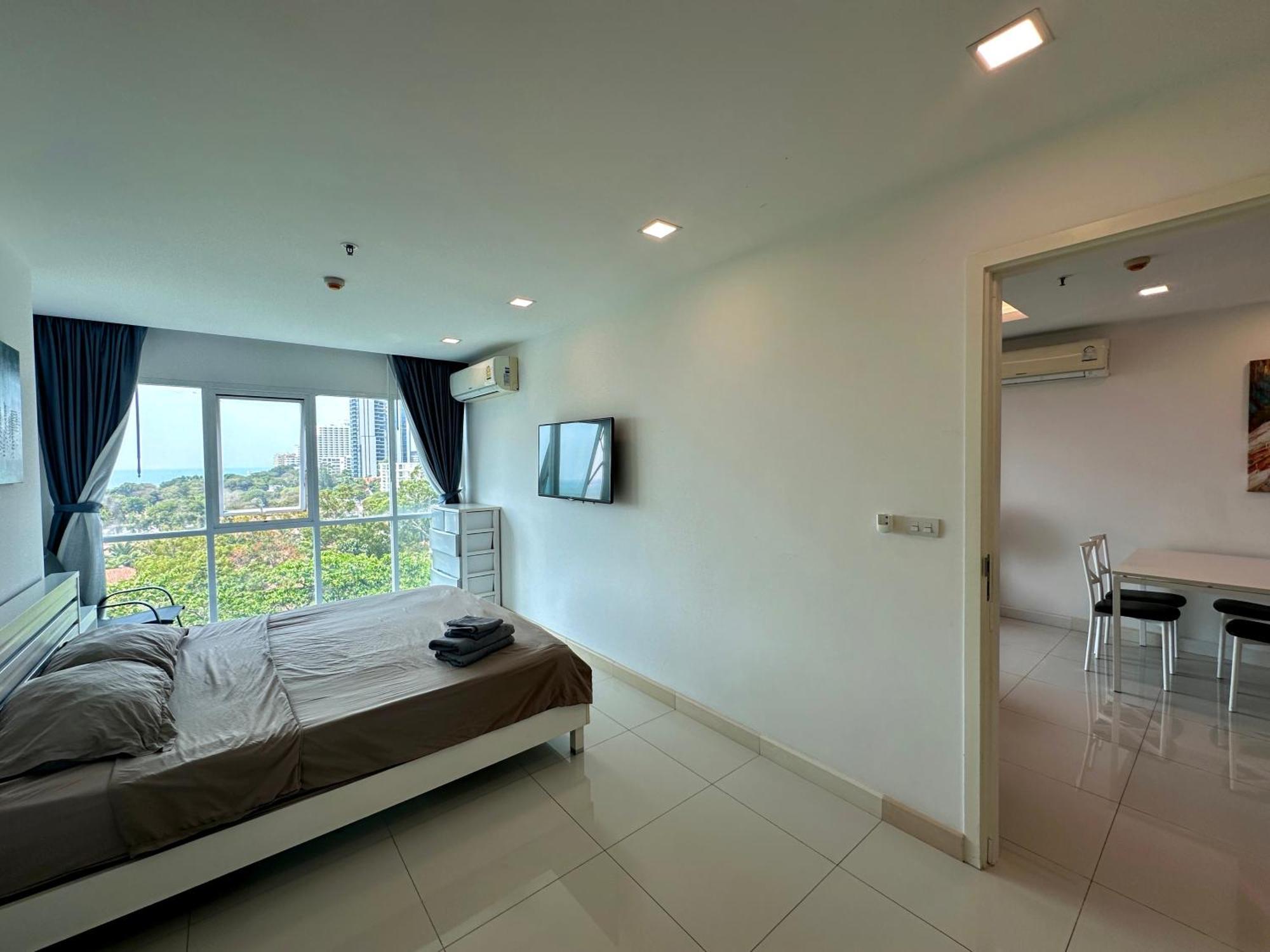 One Tower 1 Bed 85 By Thaiminatorpattaya Apartment