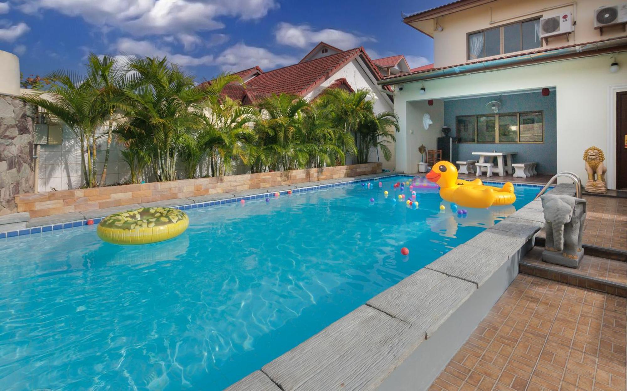 Villa V Near Walking Street Electricity Included Pattaya