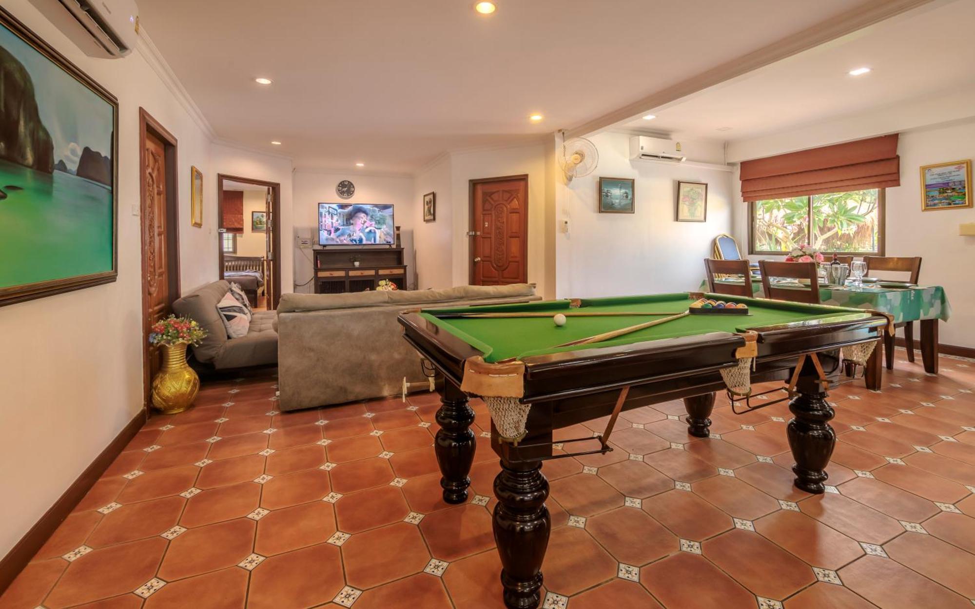 V Near Walking Street Electricity Included Villa