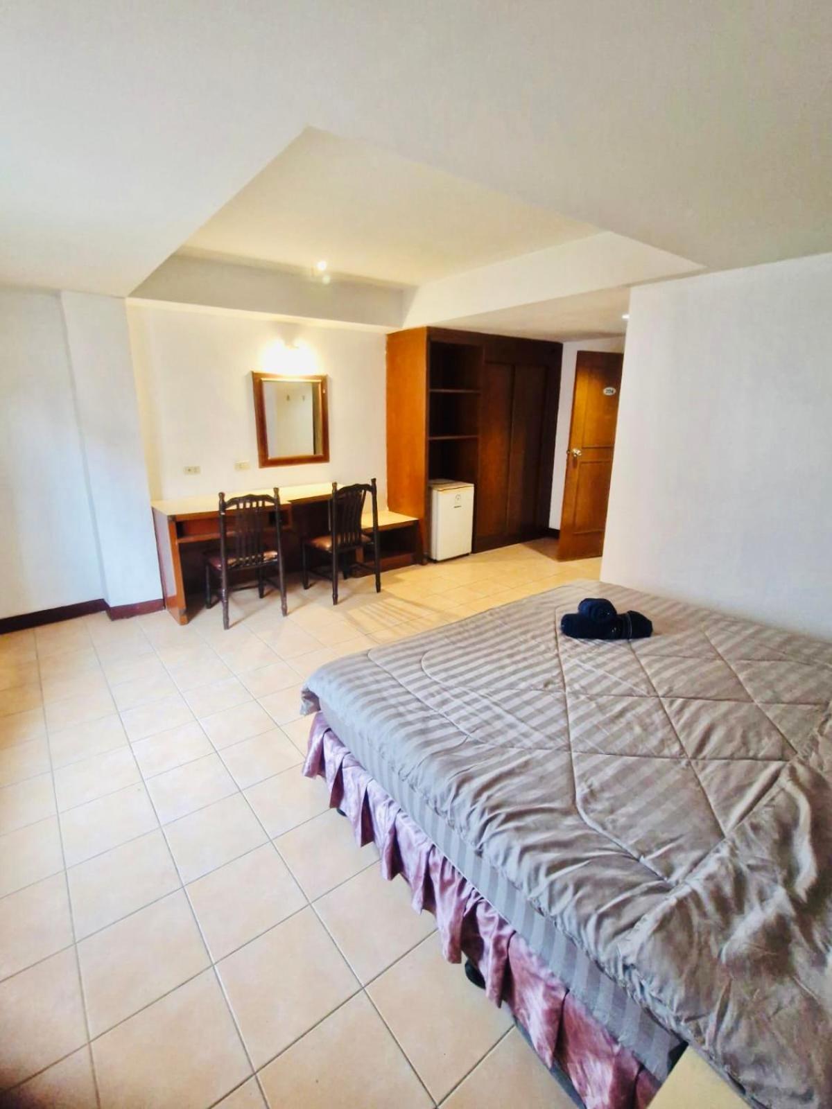 Naza Orchid Hotel 2*