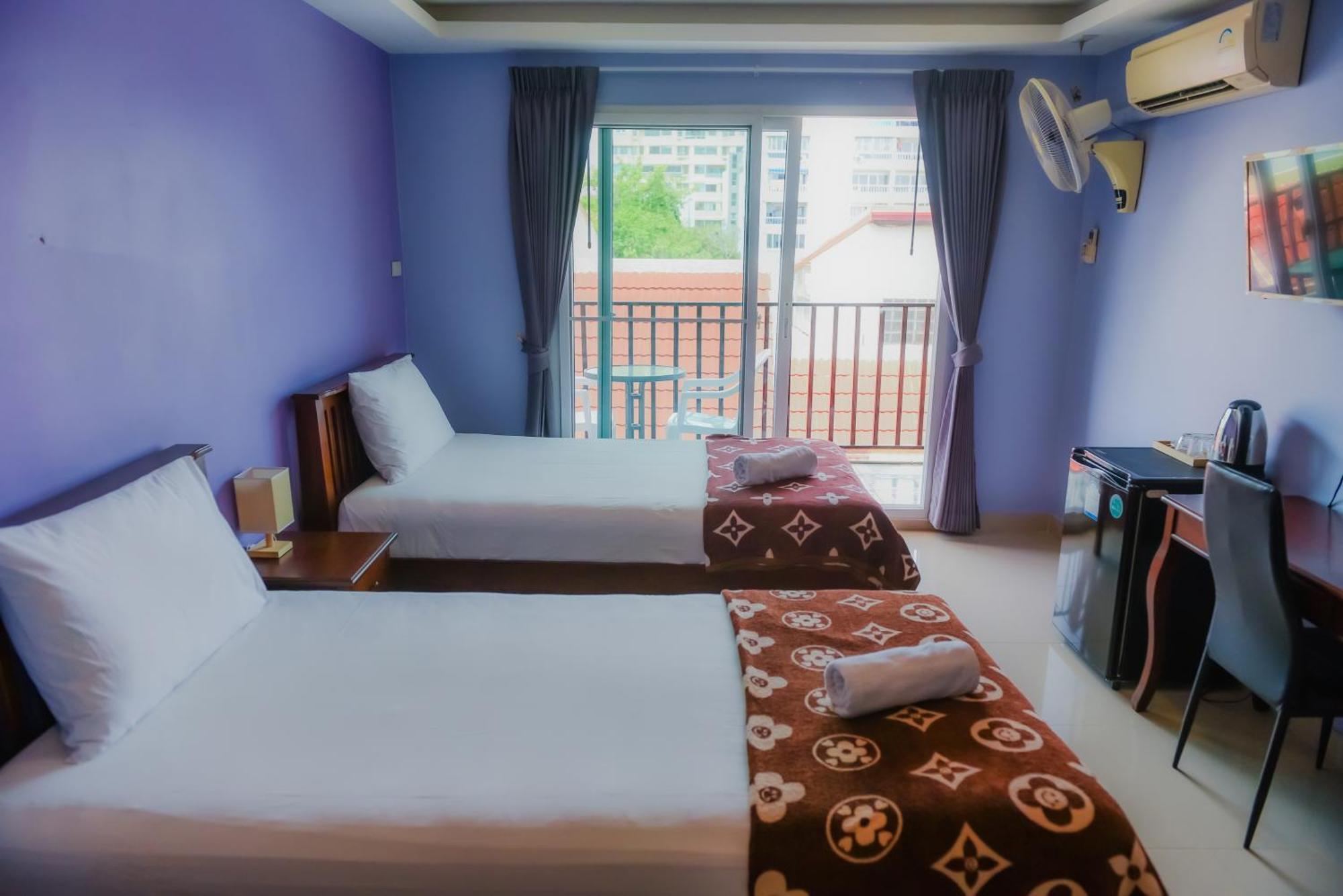 Patumnak Beach Guesthouse 2* Pattaya