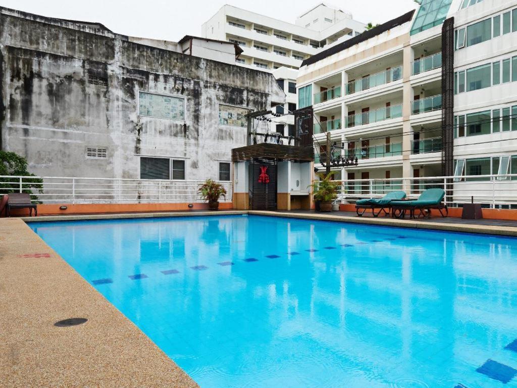 Eastiny Plaza Hotel