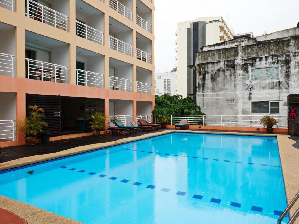 Eastiny Plaza Hotel
