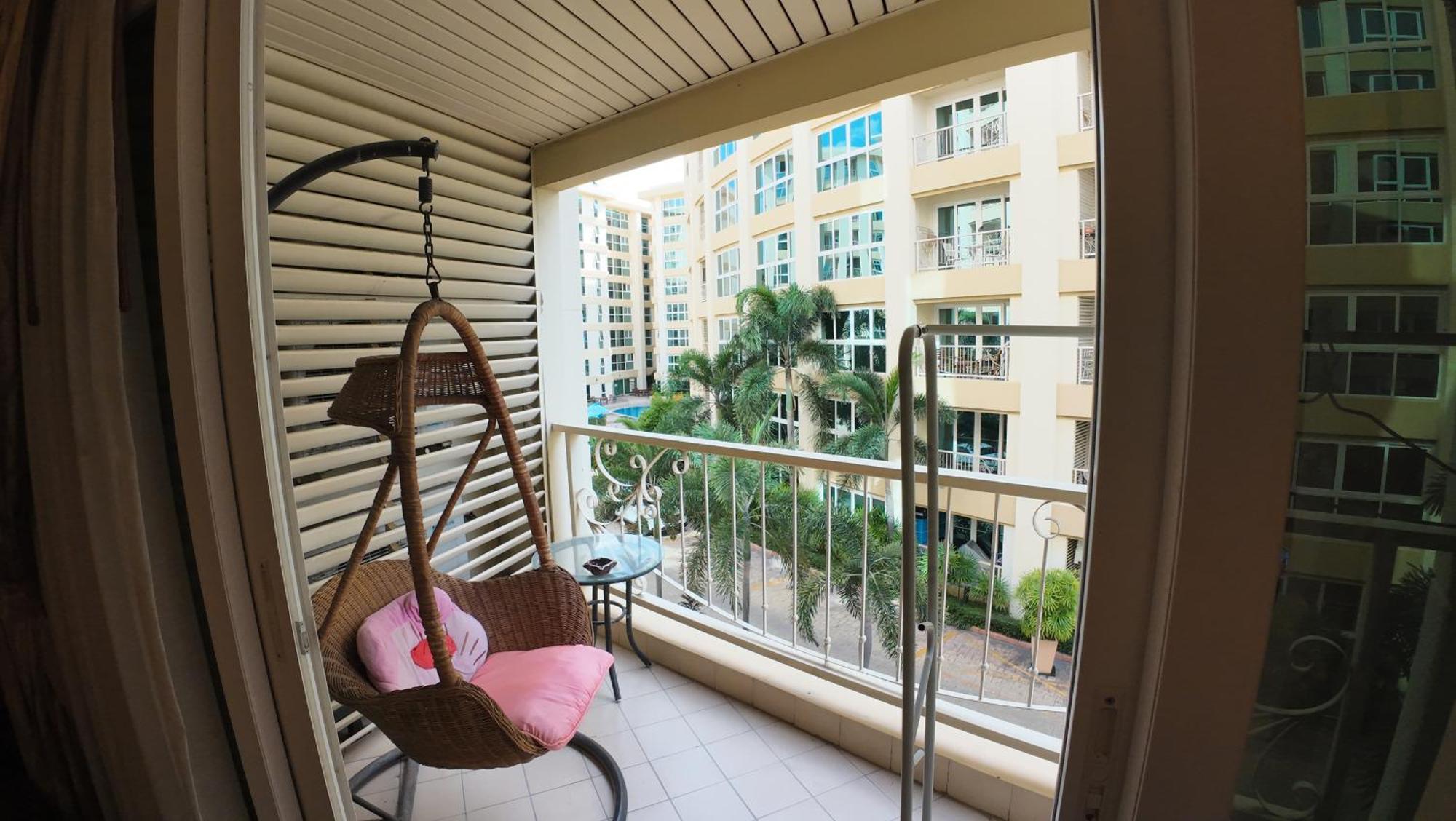 Apartment Garden Two Bedrooms Pattaya