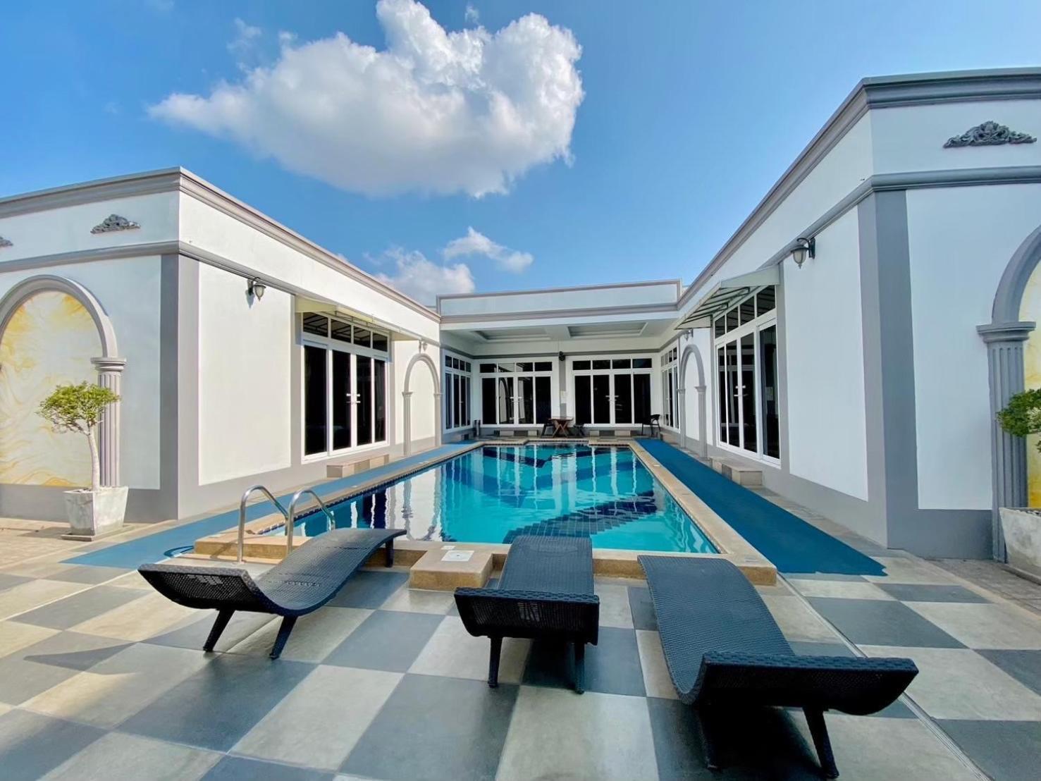 Davinci Pool Holiday home *