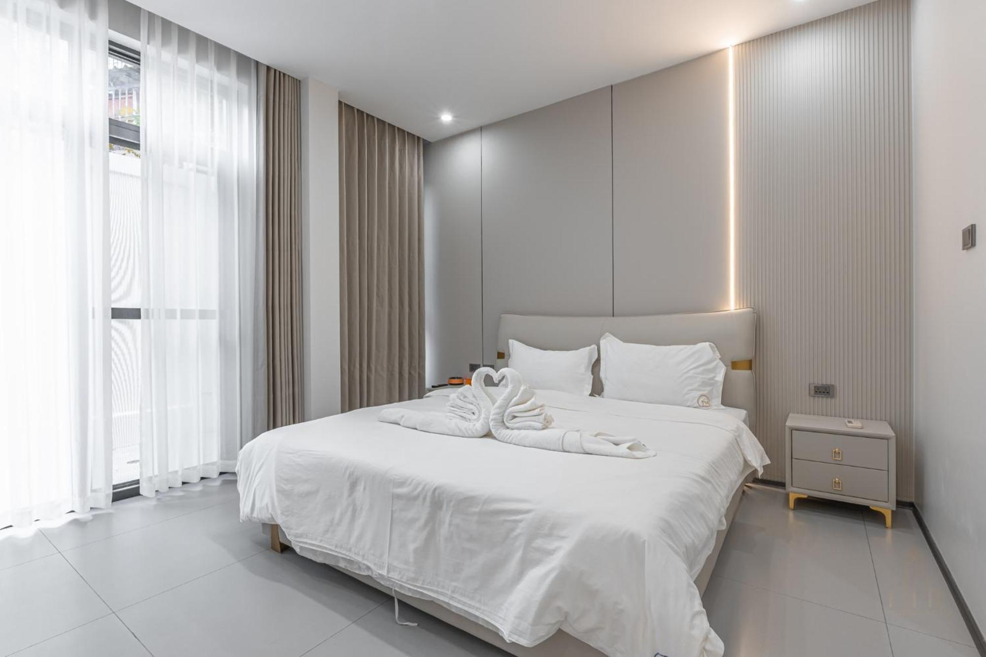 Urban 4 Bedroom-independent Swimming Pool And Ktv