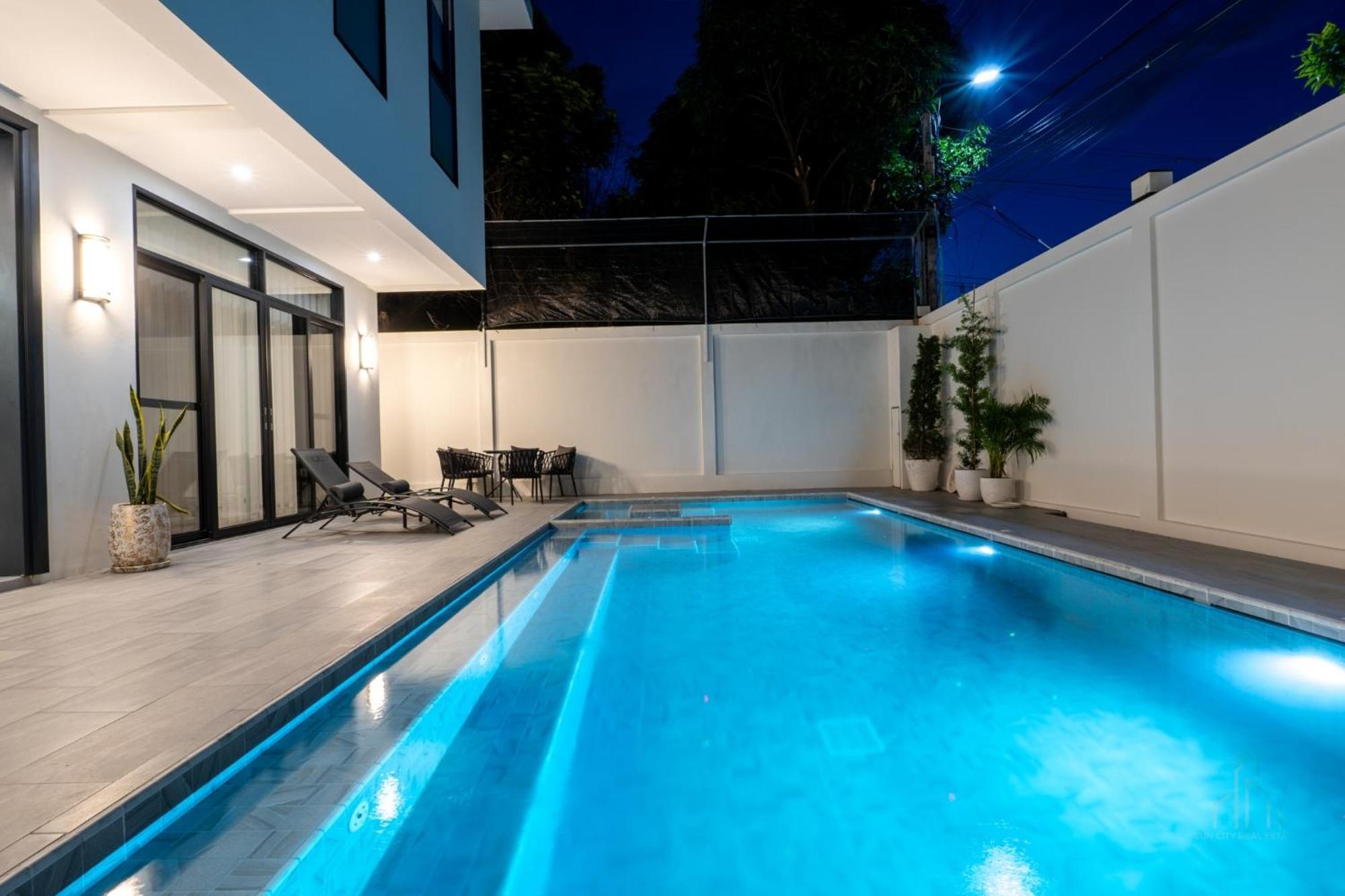 Urban 4 Bedroom-independent Swimming Pool And Ktv