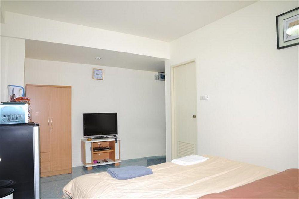 Pattaya Holiday Lodge Apartment