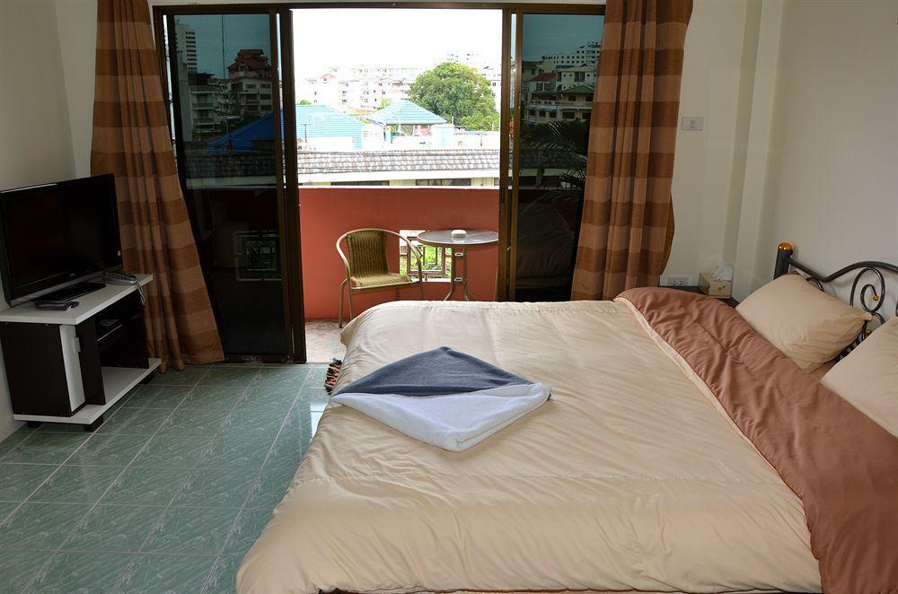 Pattaya Holiday Lodge Apartment *