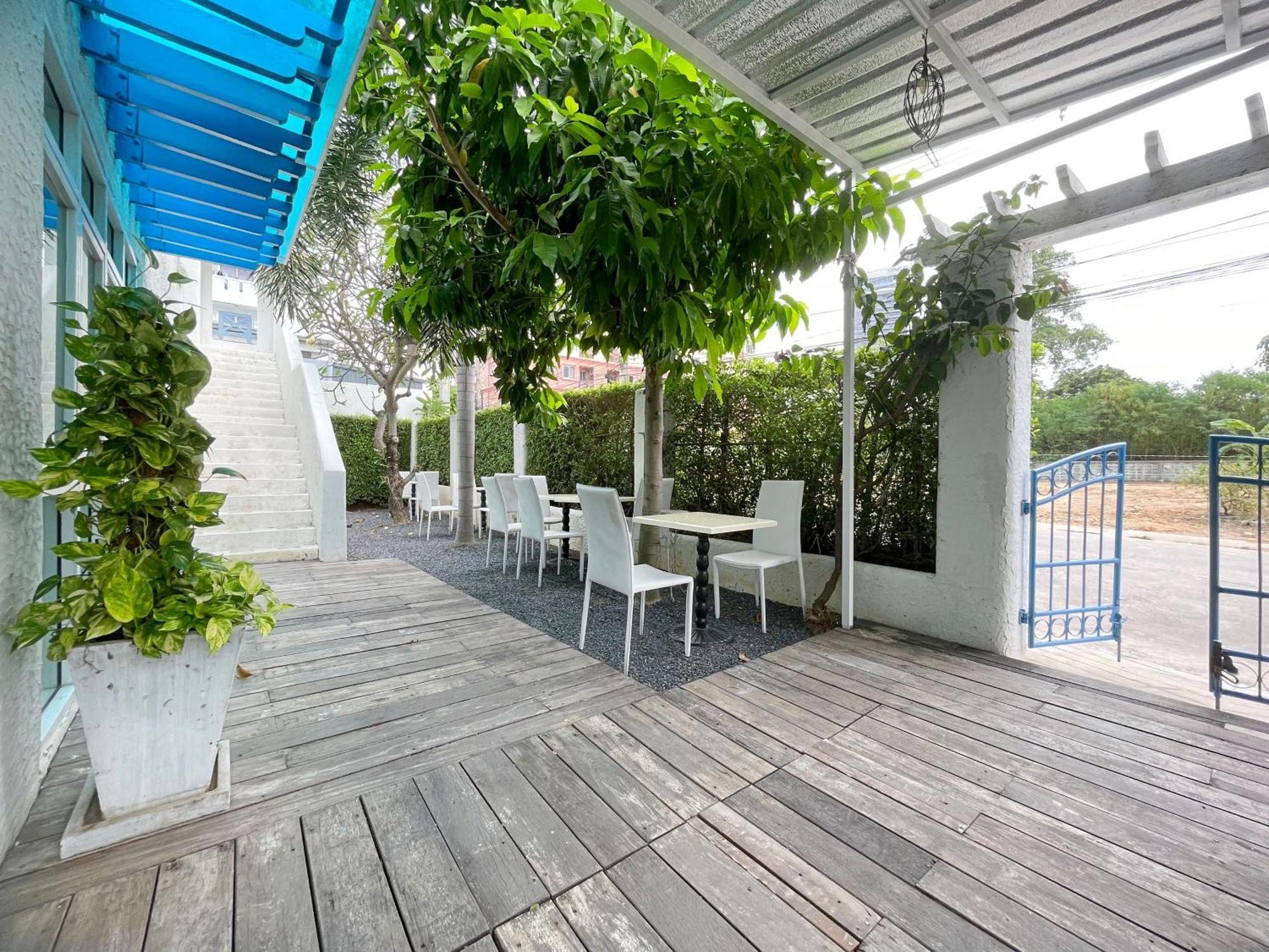 Hotel Baan By Sabai 3*