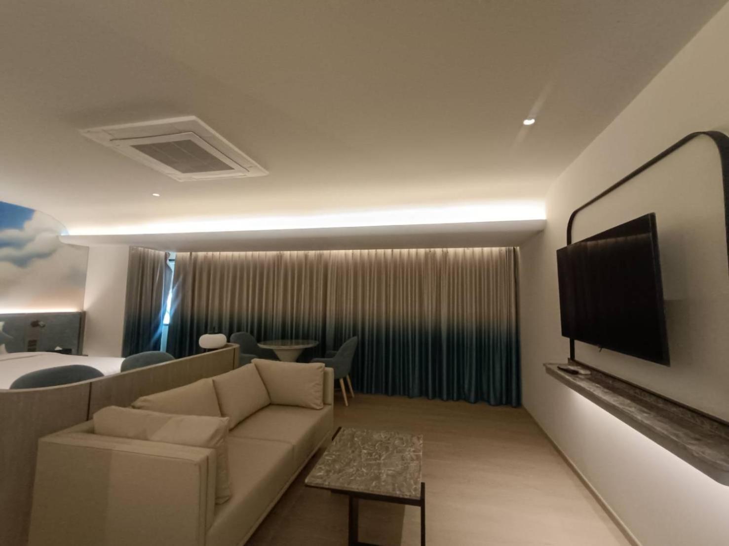 Hotel Cloudotel Walking Street 4*