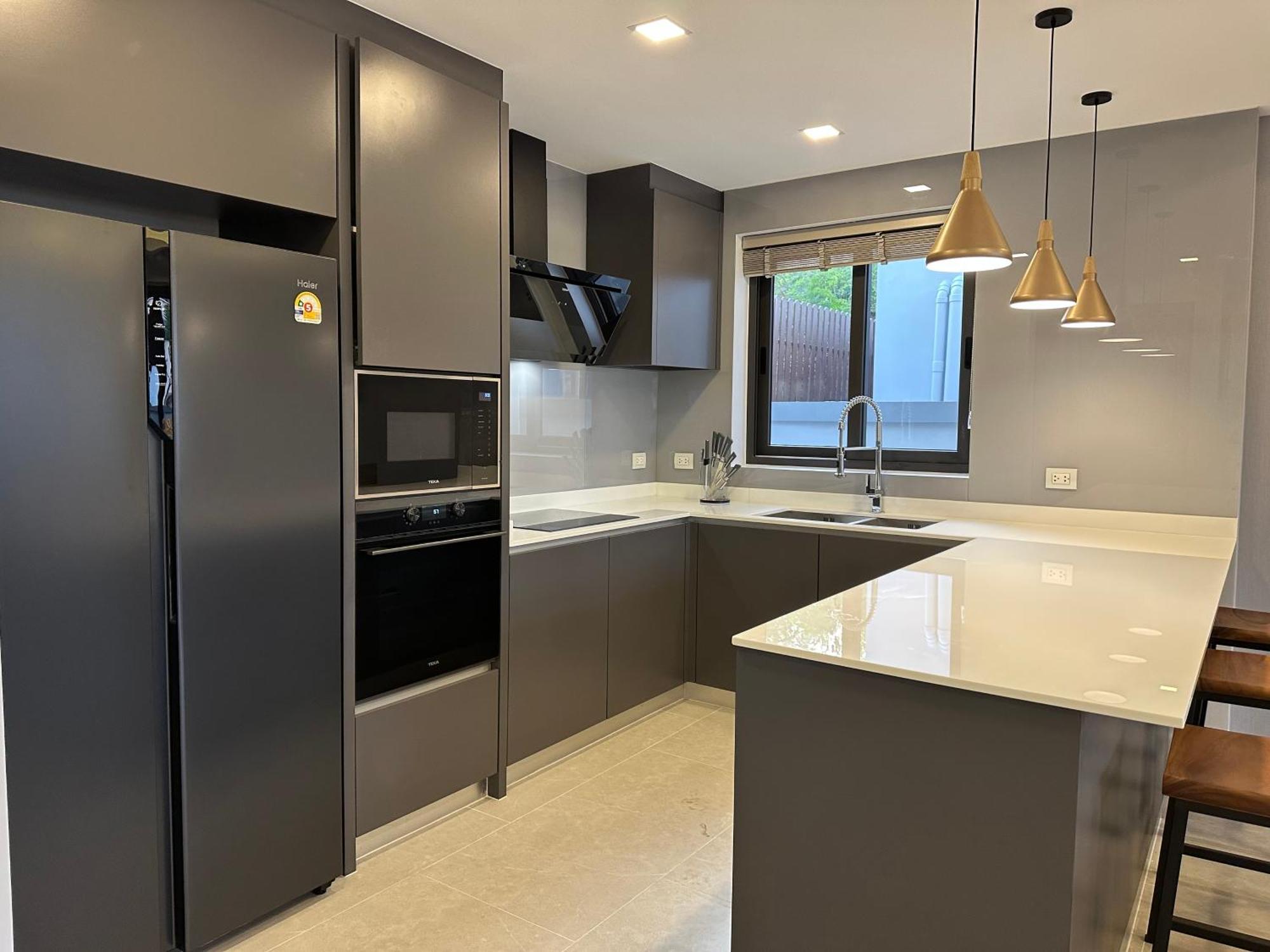 3 Bedroom Midtown