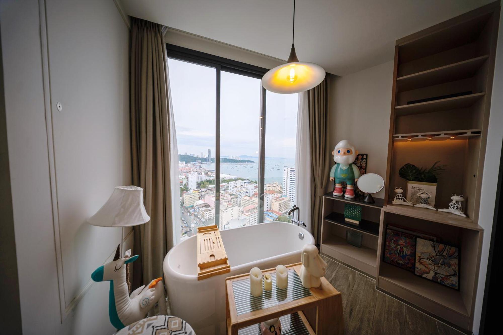 Edge Sea View * Pattaya