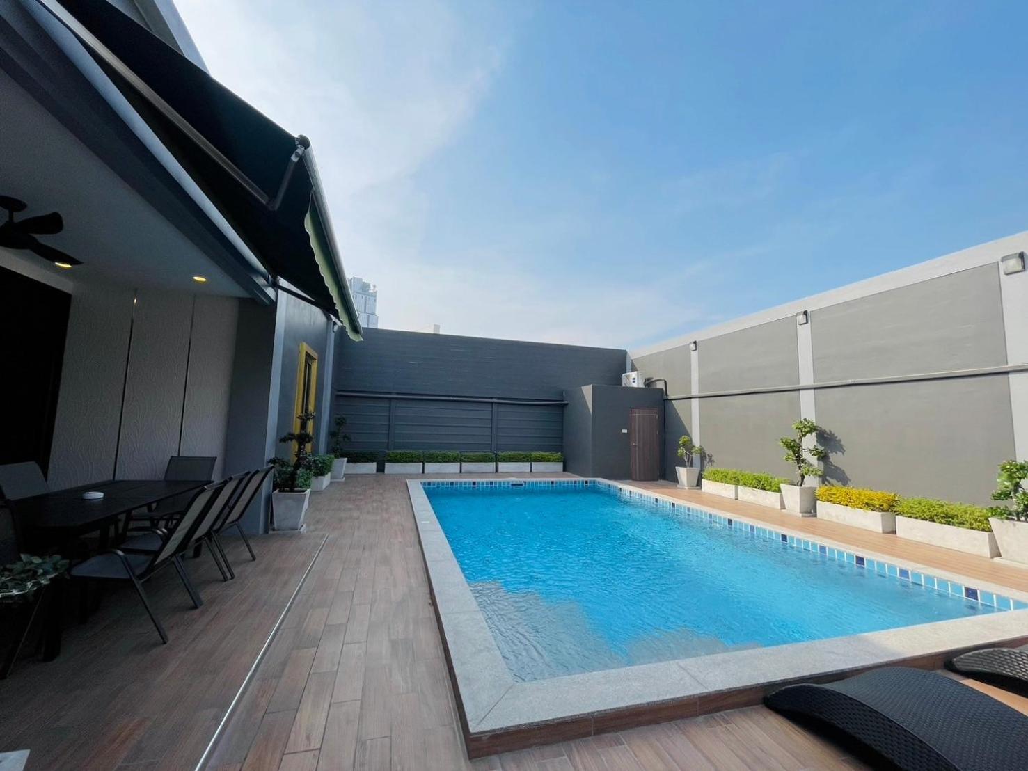 Davinci Pool Pattaya