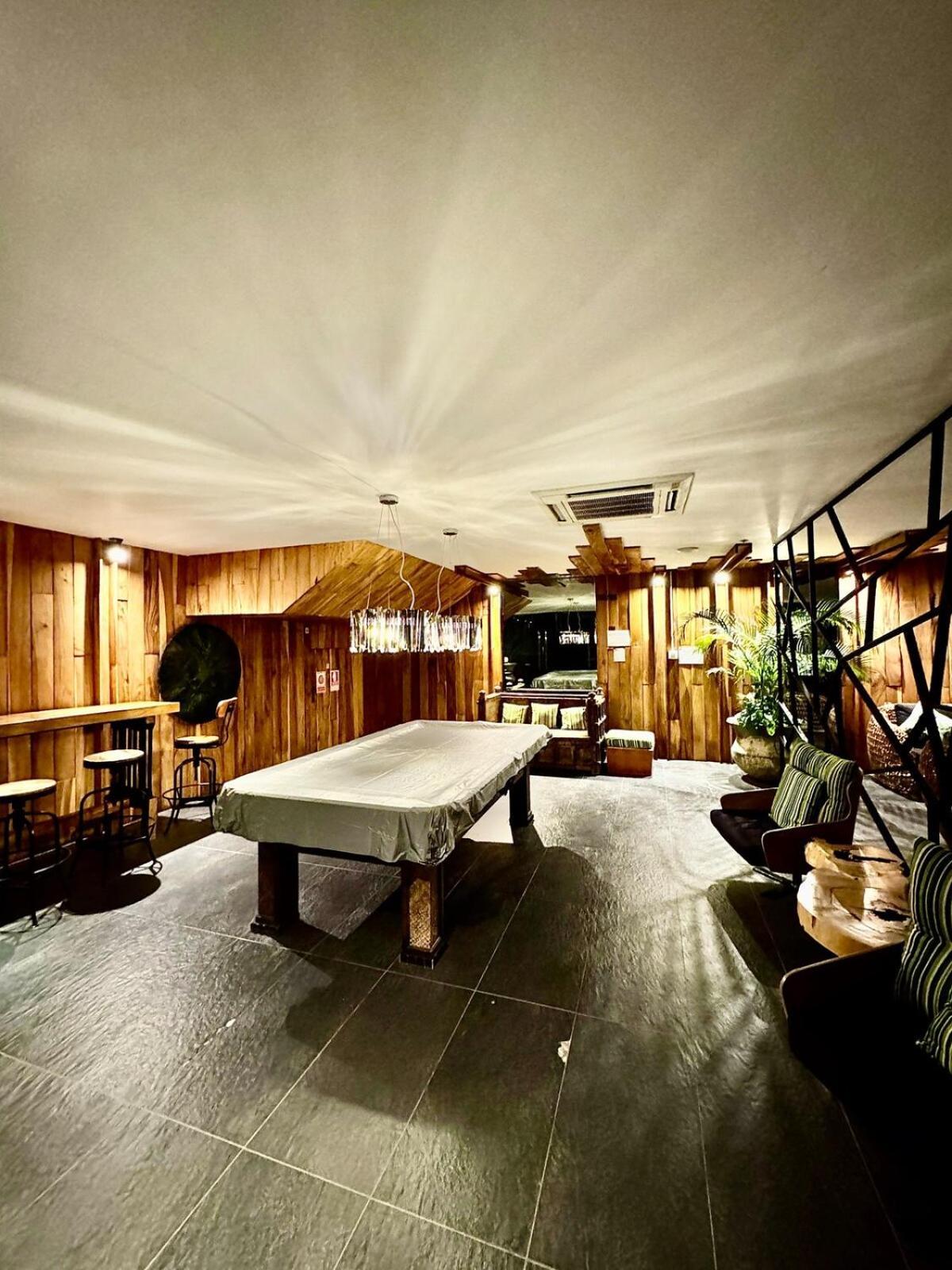 The Palm Wongamat ,world Class Luxury Seaview Condo, Private The Sanctuary Of Truth Apartment