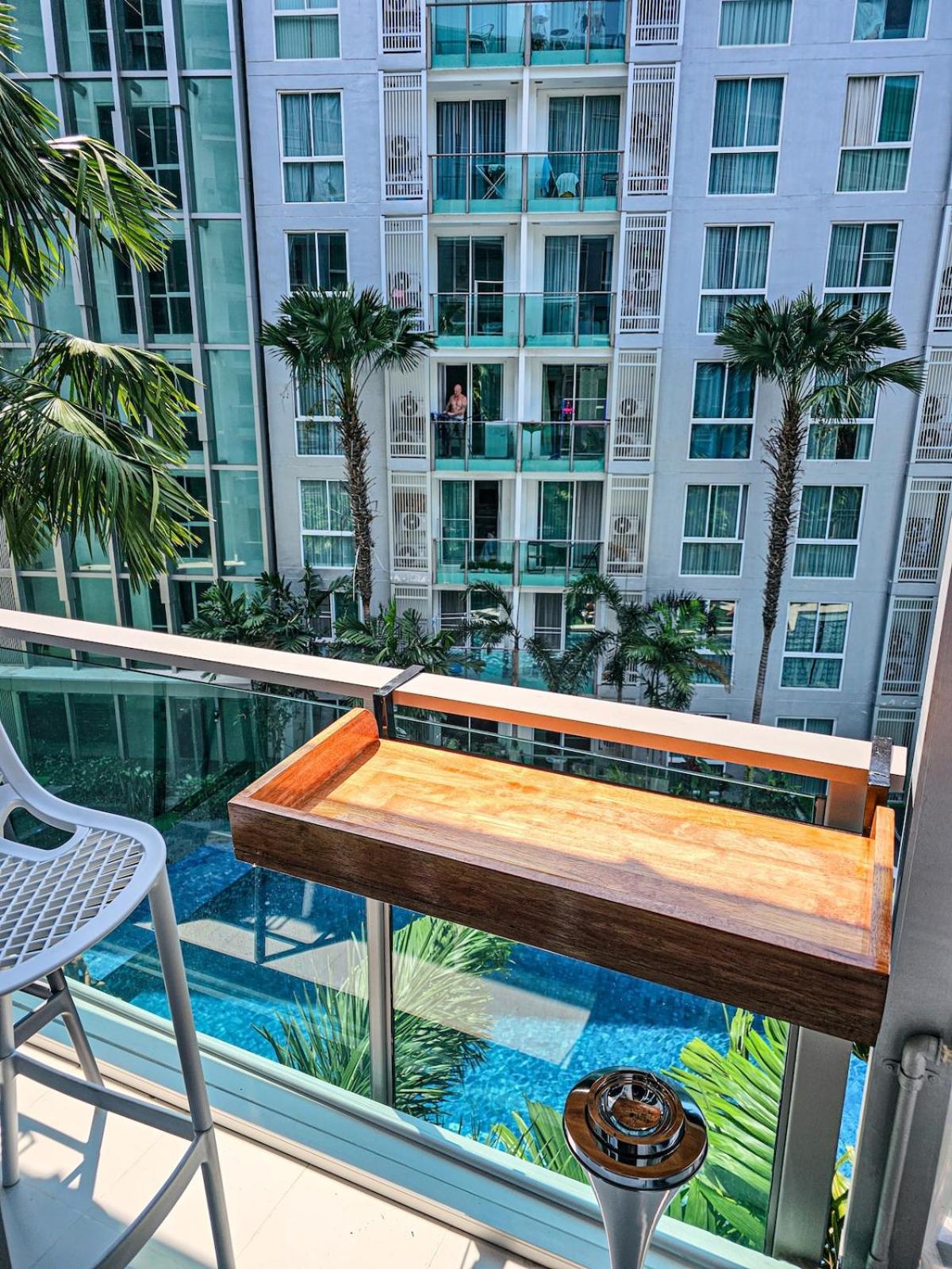 Amazing Pool View In Wifi Netflix * Pattaya