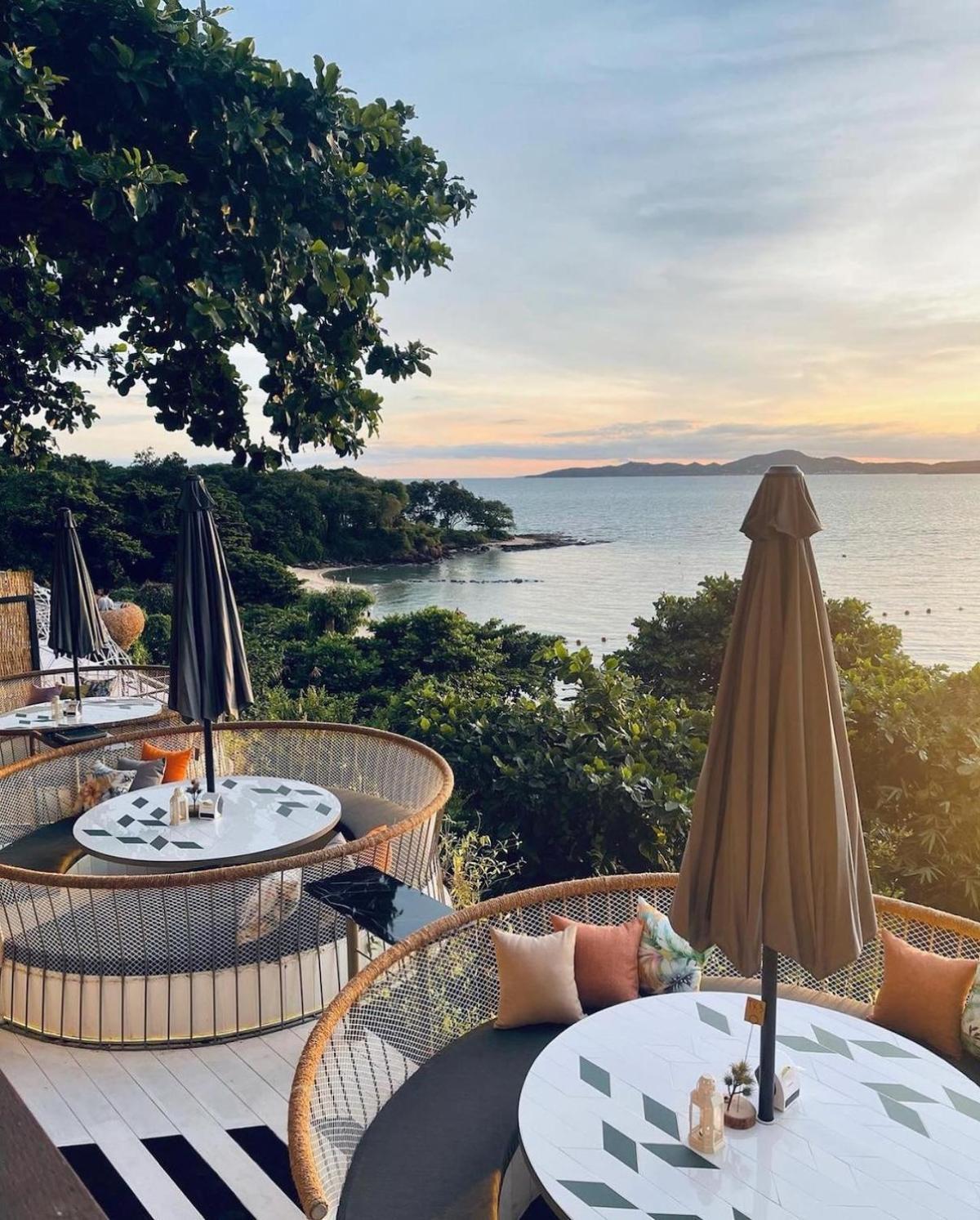 Apartment Exclusive High Floor 2 Bed Sea View Luxury Pattaya