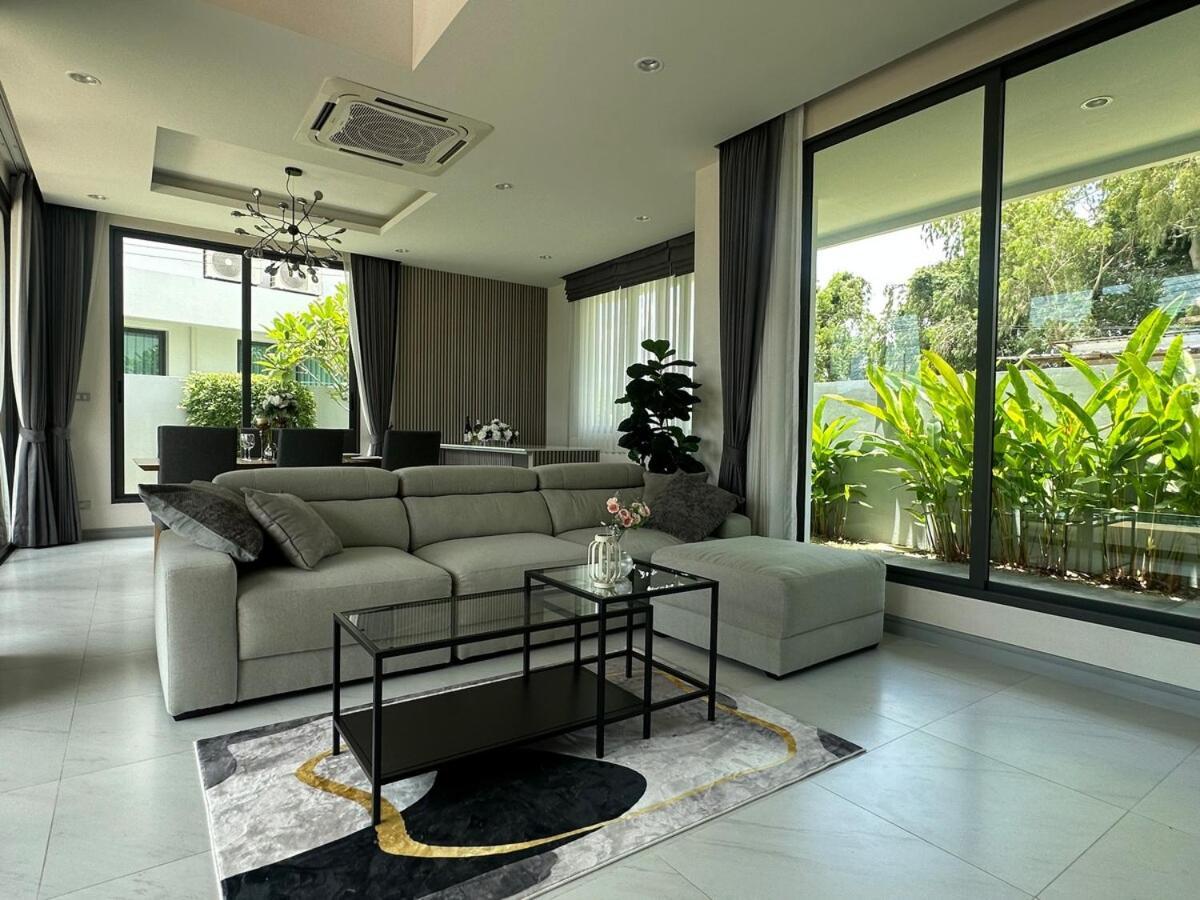 Over #modern #3br #pool #pattaya #jomtien Villa