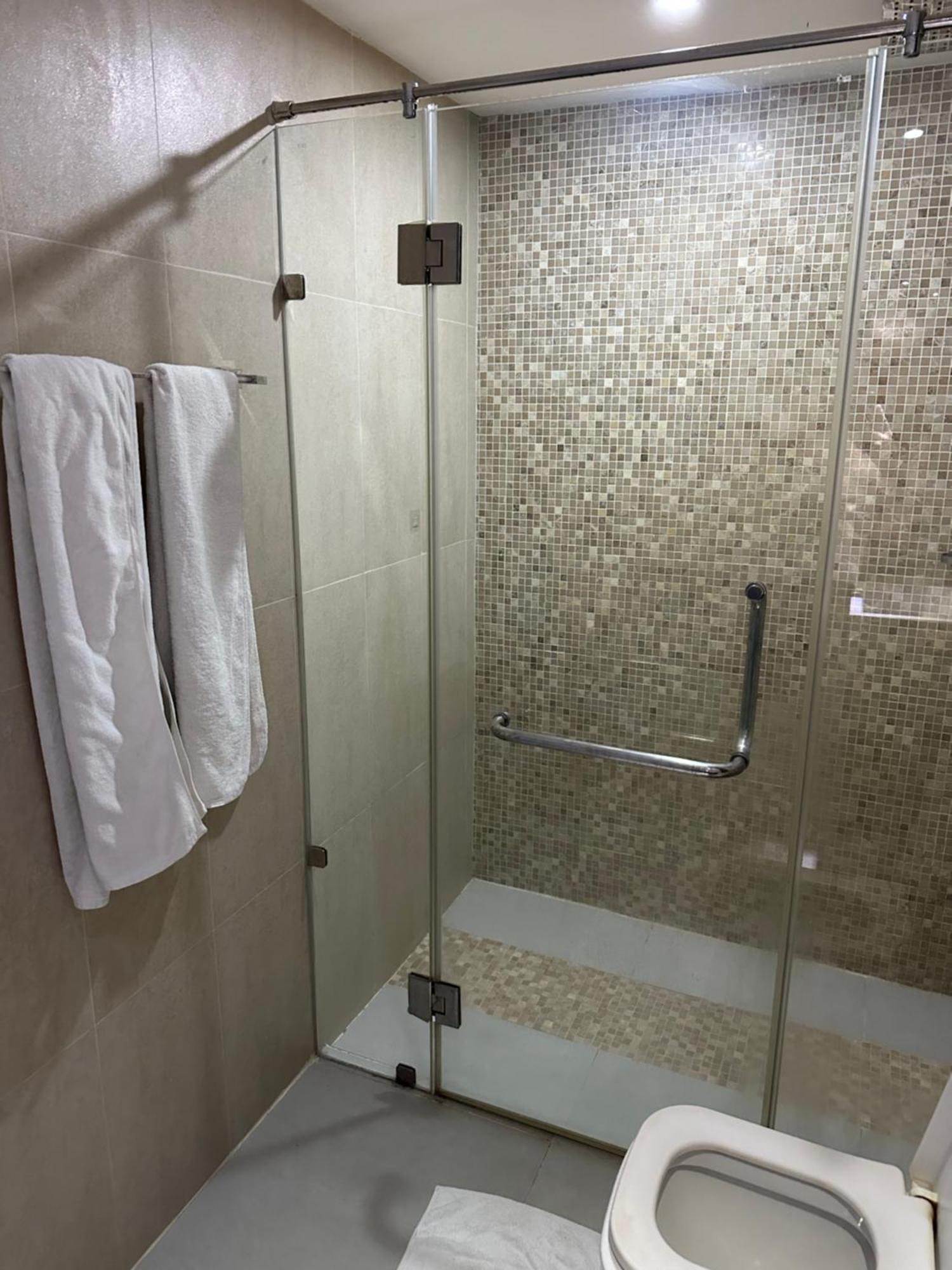 Large In The Heart Of Apartment Pattaya