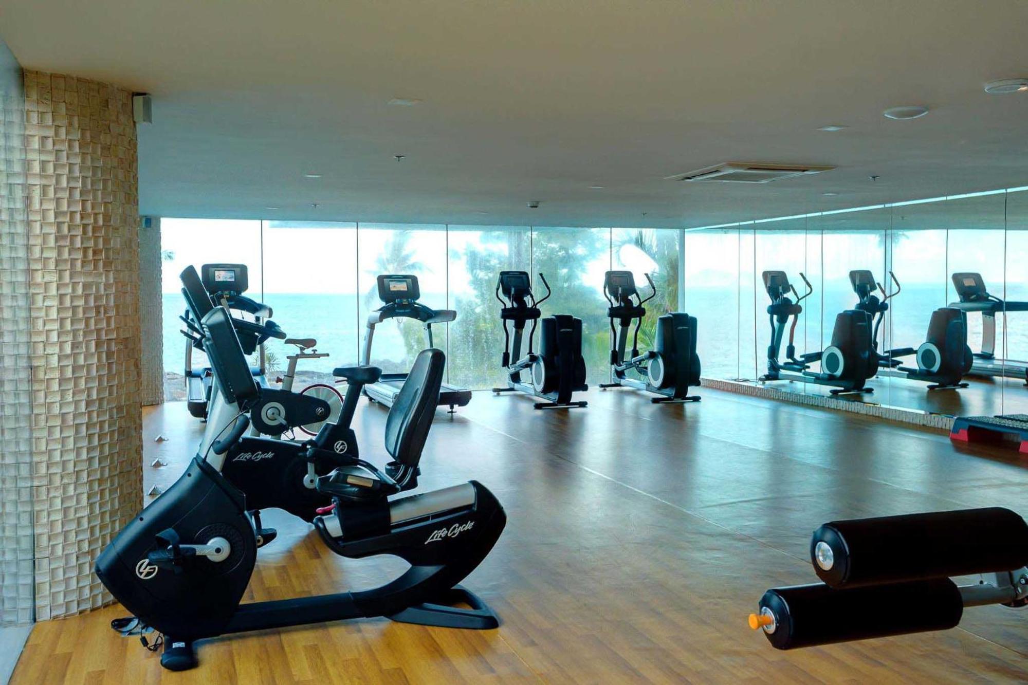 The Palm Wongamat ,world Class Luxury Seaview Condo, Private The Sanctuary Of Truth