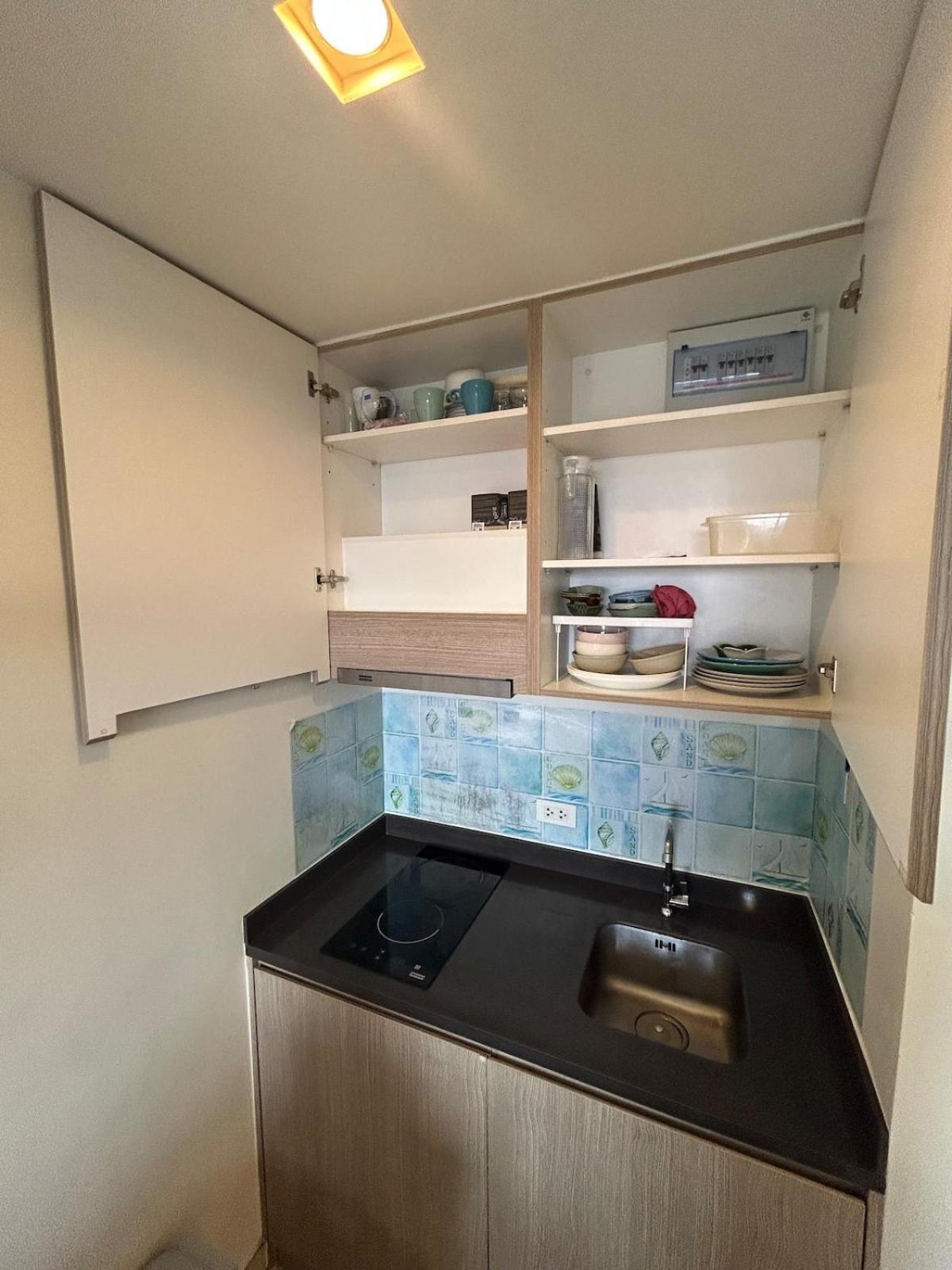 Unixx Sea View High Floor 1br Apartment *