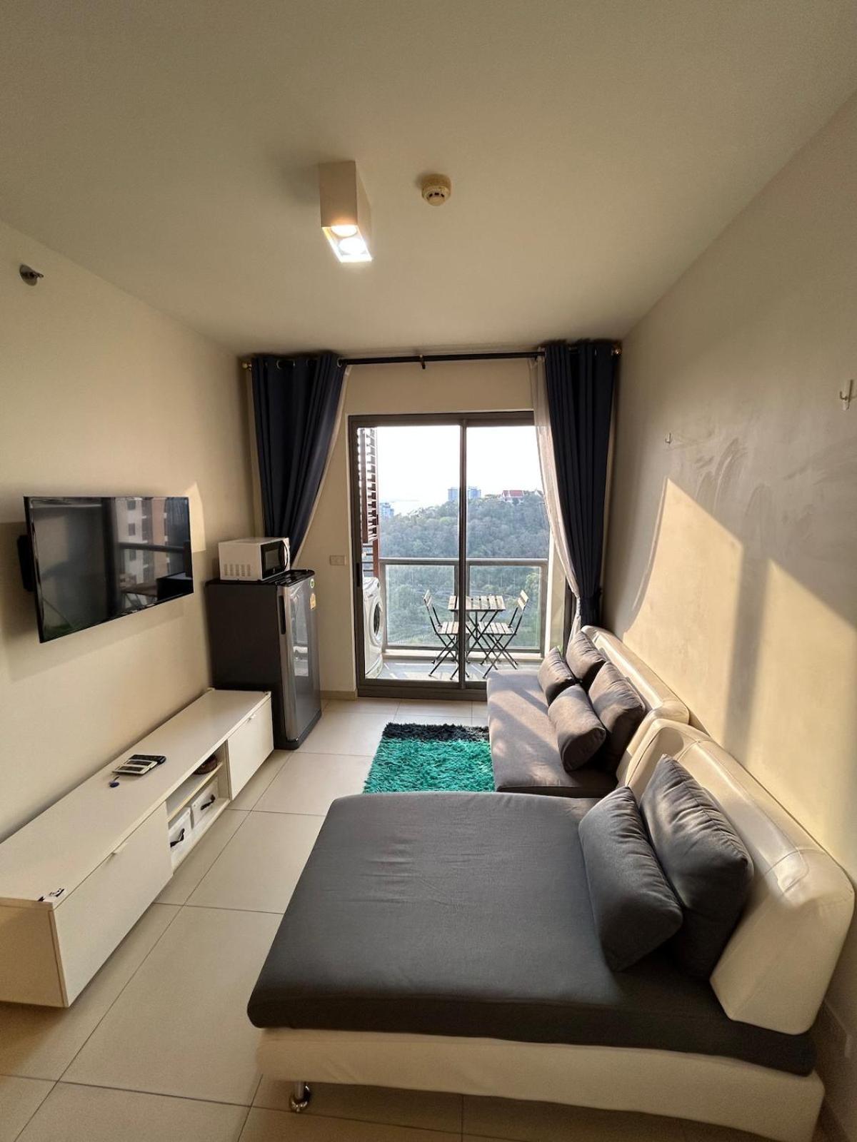 Unixx Sea View High Floor 1br * Pattaya