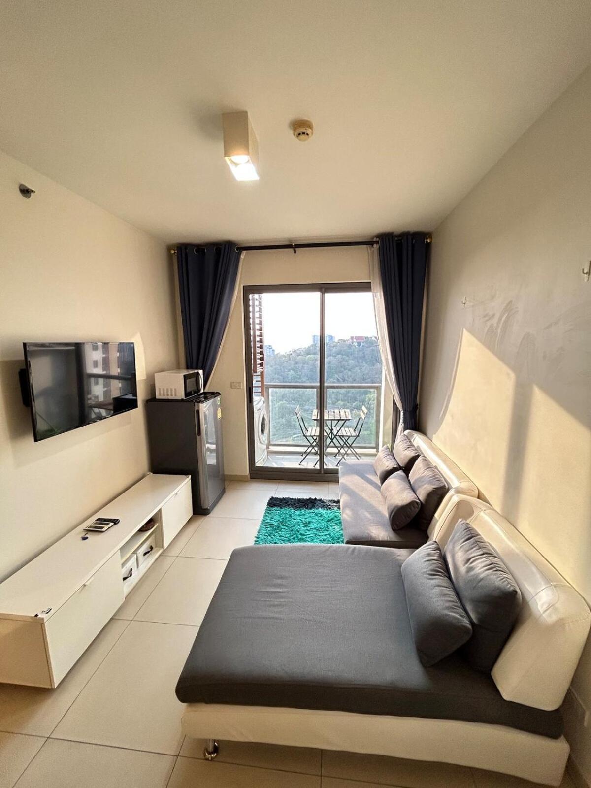 Unixx Sea View High Floor 1br