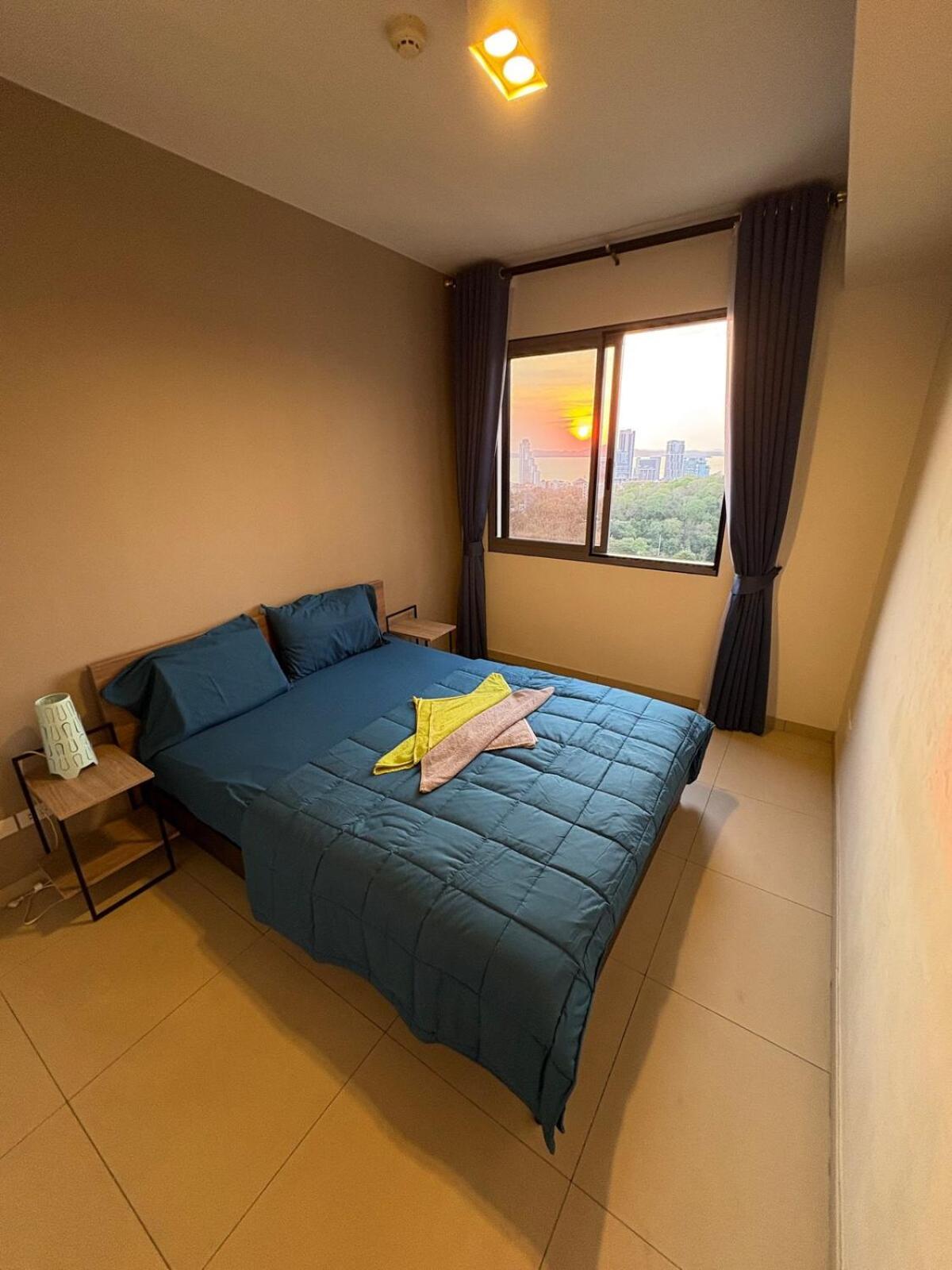 Unixx Sea View High Floor 1br